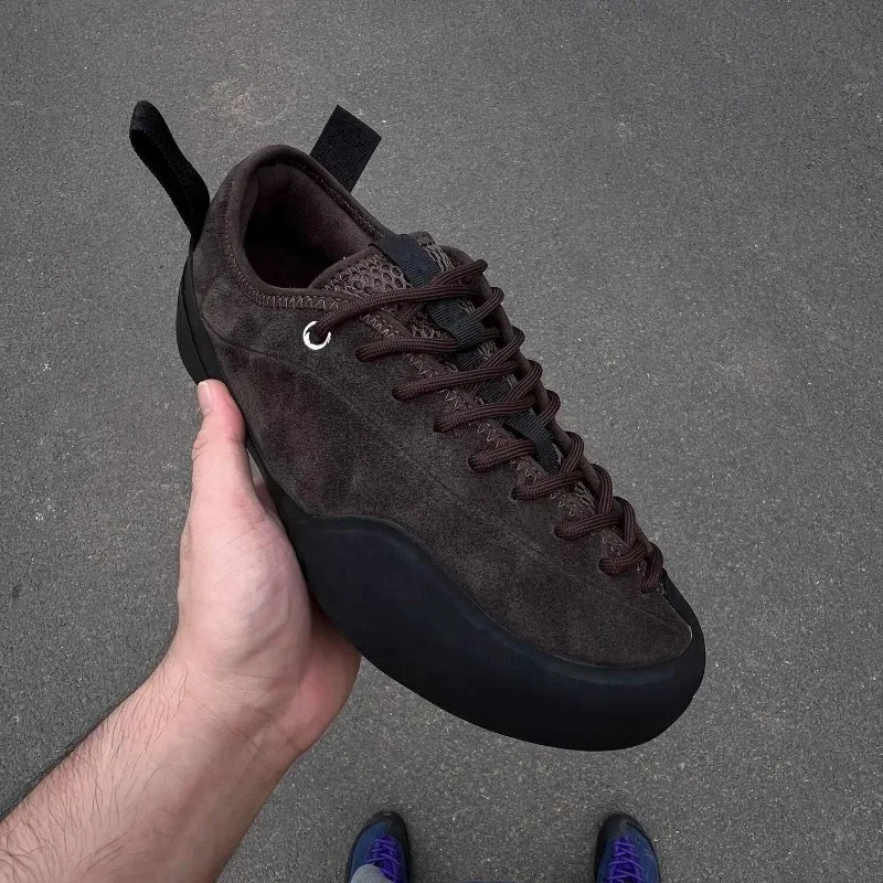 2026 Best Selling Hiking Men Shoes Non-Slip Climbing Shoes For Men Big Size 46 Trekking Mans Shoe Wearable Outdoor Shoes For Men
