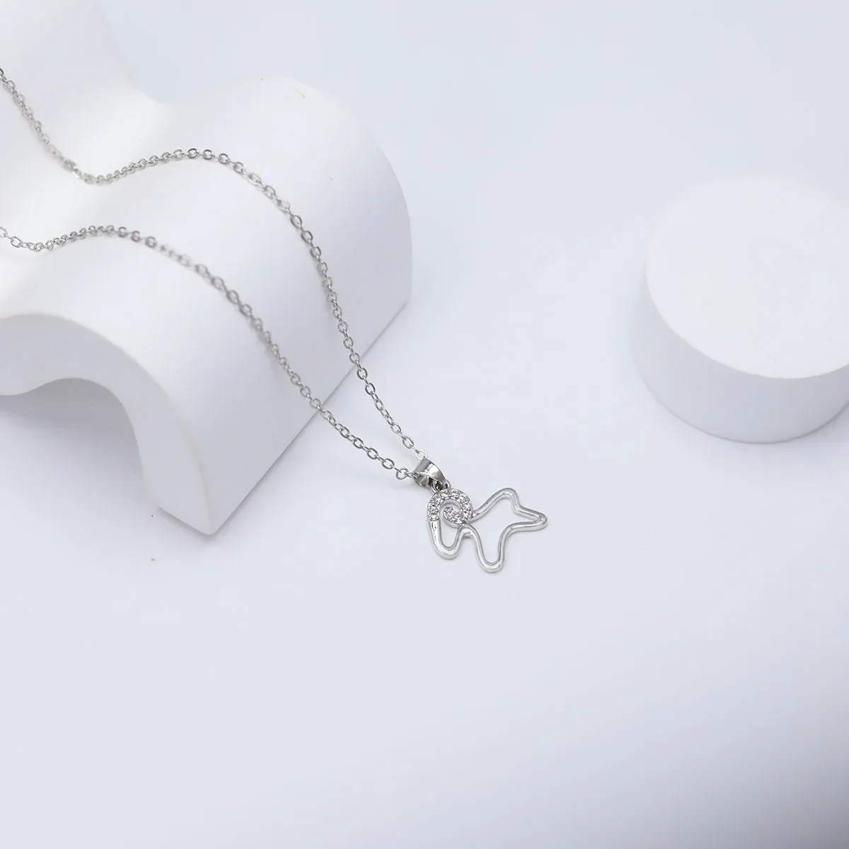 Hot Sale Lovers' Metal Alloy Bull Terrier Necklaces Women's Jewelry Dog Shaped  Drop Shipping