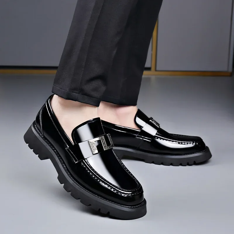 Designer New Thick Soled Bright Metal Men\'s Loafers Fashion Square Head Leather Lightweight Slip-on Retro Plus-size Man Shoes