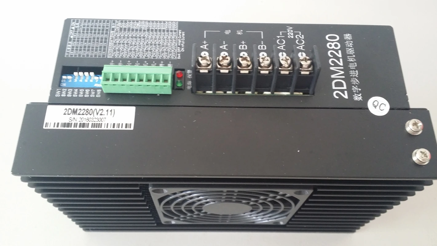 2DM228 0 محرك متدرج سائق AC80-240V 8A 2 المرحلة ل نيما 34/42/52 محرك متدرج