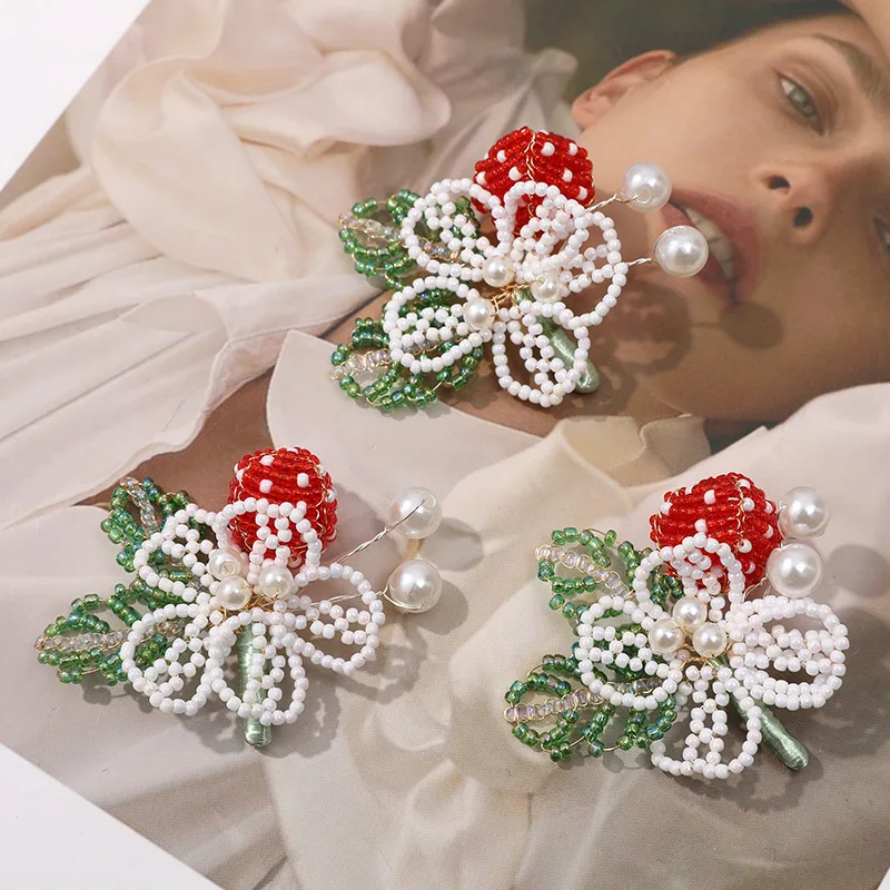 2pcs Neighbor girl fresh white flowers small strawberries flower branches DIY woven beaded hair clips hair accessories earrings