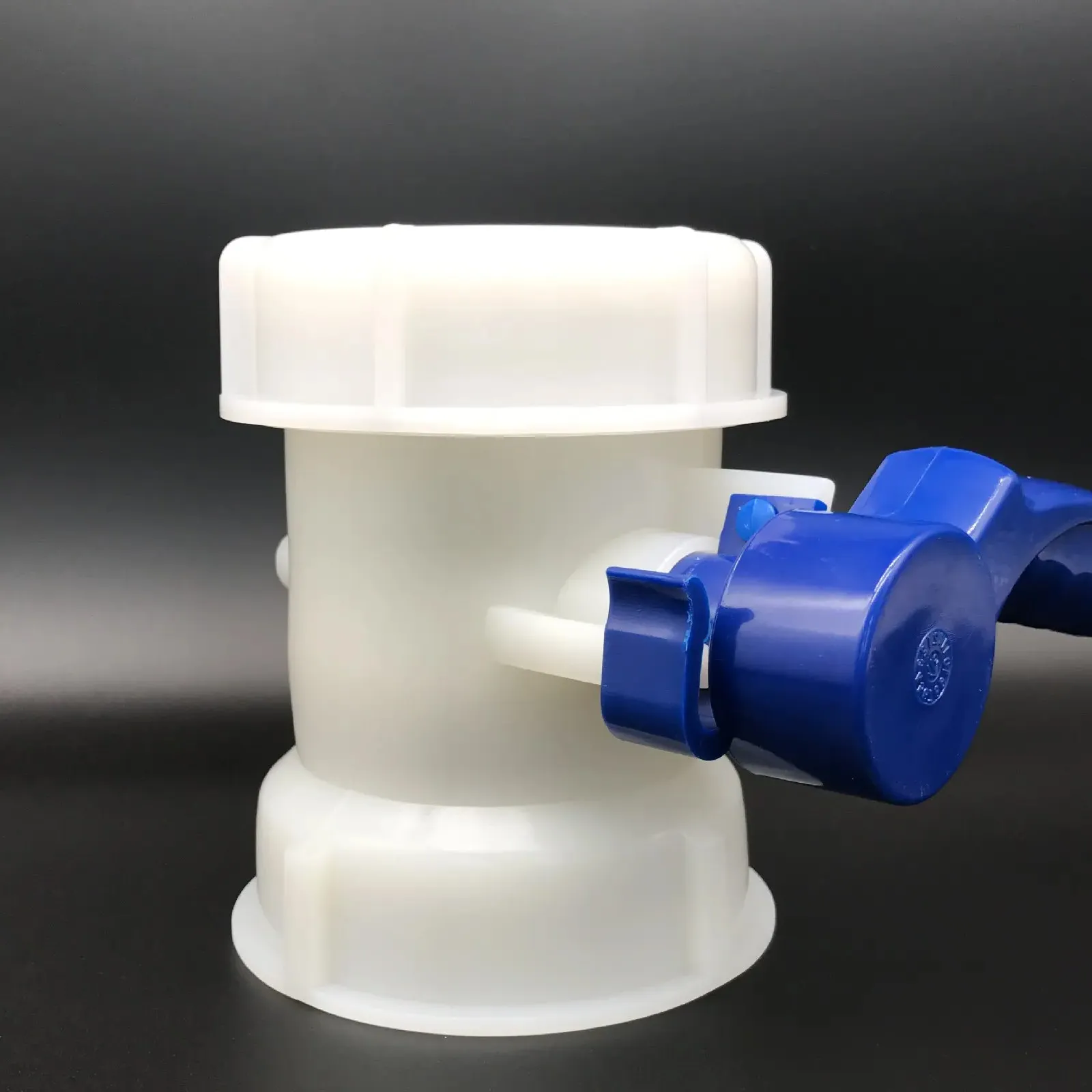 IBC Water Tank Valve Adapter Leak Resistant Plastic Cap Secure Seal Lid for Pail Bucket Storage Tanks