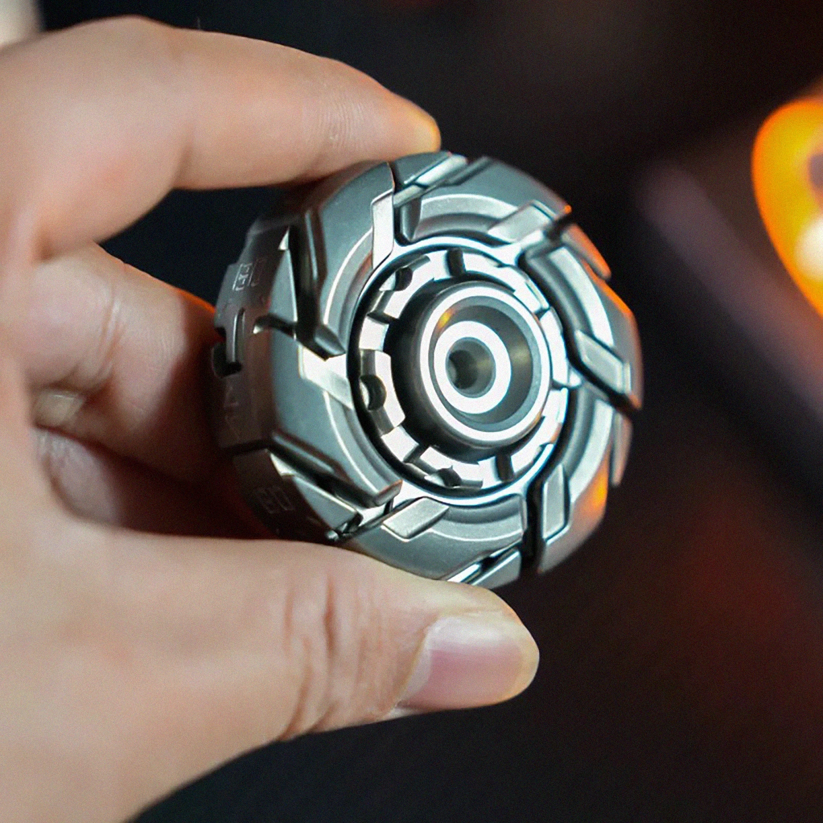 Nuovo EDC Acciaio Inossidabile Cranky 08 Fidget Spinner Sollievo dallo stress Giocattolo anti-ansia per adulti e bambini Affila l'intelligenza della concentrazione