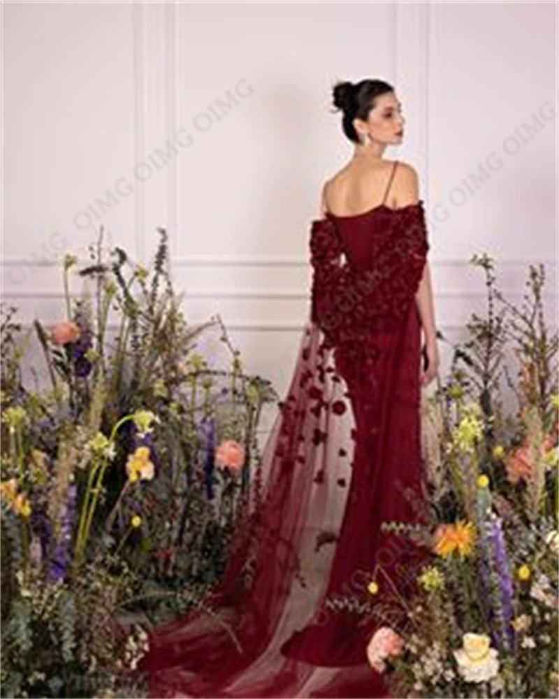 Dunkler Wein rote Blumen Abendkleid schwarze Spitze von der Schulter Ballkleider Spaghetti träger formale Hochzeits feier Kleid für die Graduation