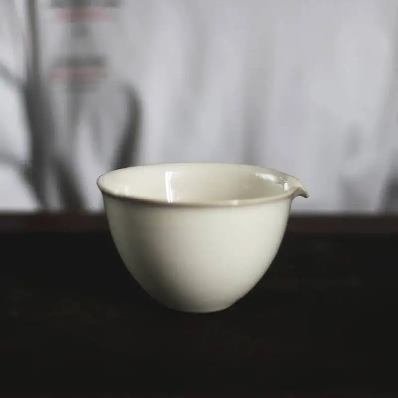 Large, Creative, Handmade Ceramic Sharing Pitcher In Japanese Style Kung Fu Tea, A Accessory For Distributing Tea Evenly