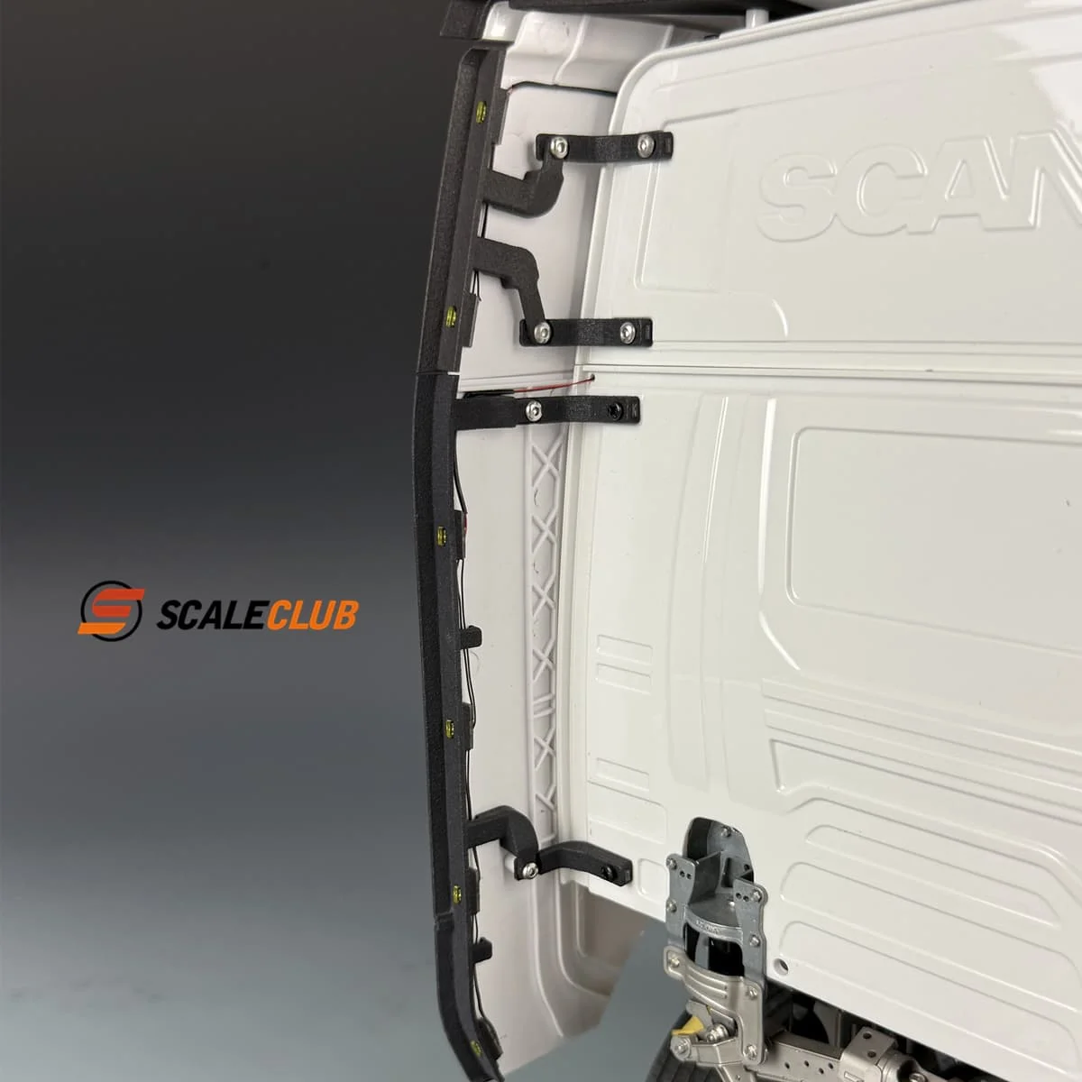 770S RC Toy Truck LED Cab Spoiler Protection Strip For Tamiya 1/14 RC Tractor Truck Parts For SCANIA 770S 4x2 6x4 Accessories