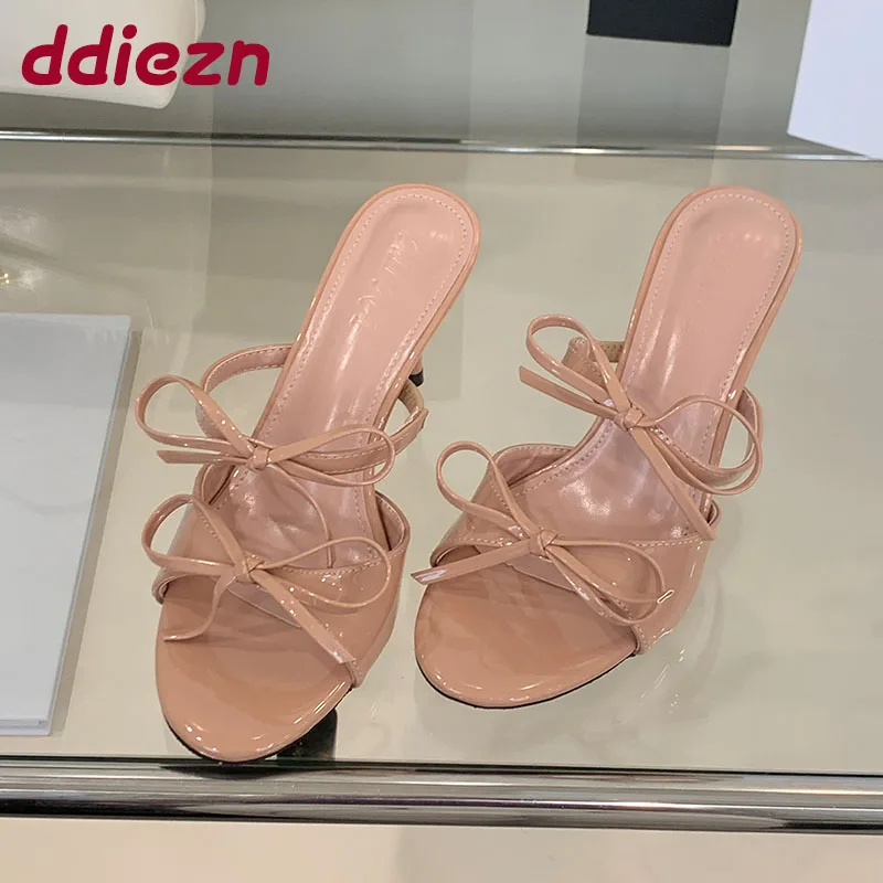 

Модные элегантные женские туфли-лодочки с круглым носком, весенне-летние женские шлепанцы на высоком каблуке с узлом-бабочкой, женские сандалии