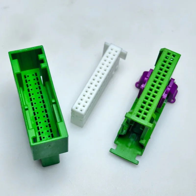 2PCS 2306056-1 Original 32-hole, automotive connector, meter, window module plug