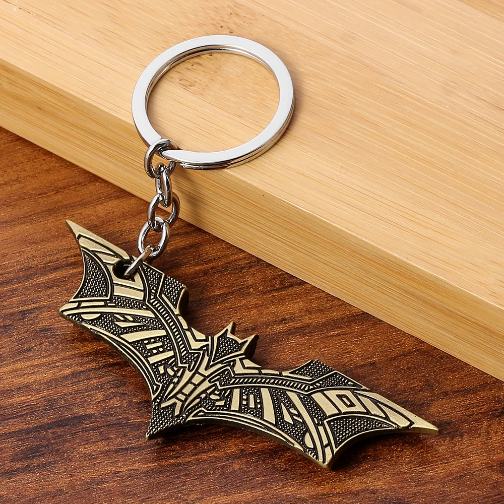 Bat pendant keychain Superhero Bruce Wayne dart logo pendant Keychain cosplay Clothing accessories props