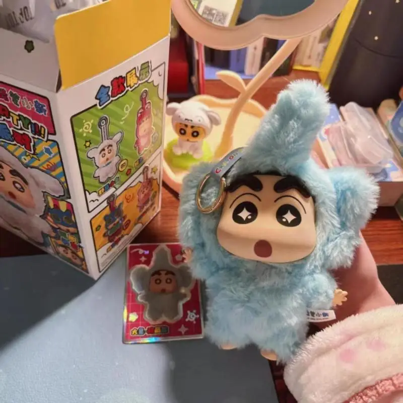 Crayon Shin-Chan Costume originale Serie Party Blind Box Vinile Peluche Bambola Anime Figura Collezione di scatole misteriose Regali di compleanno giocattolo