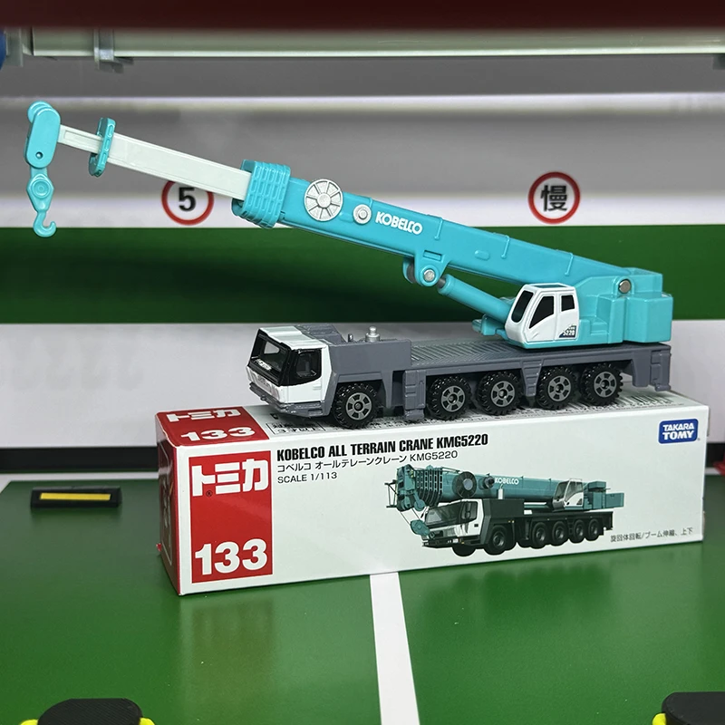 

Tomica No.133 Kobelco Вездеходный кран KMG5220 (Tomica) Литье под давлением Статический сплав Режим автомобиля Коллекция Дисплей Игрушка для мальчика в подарок