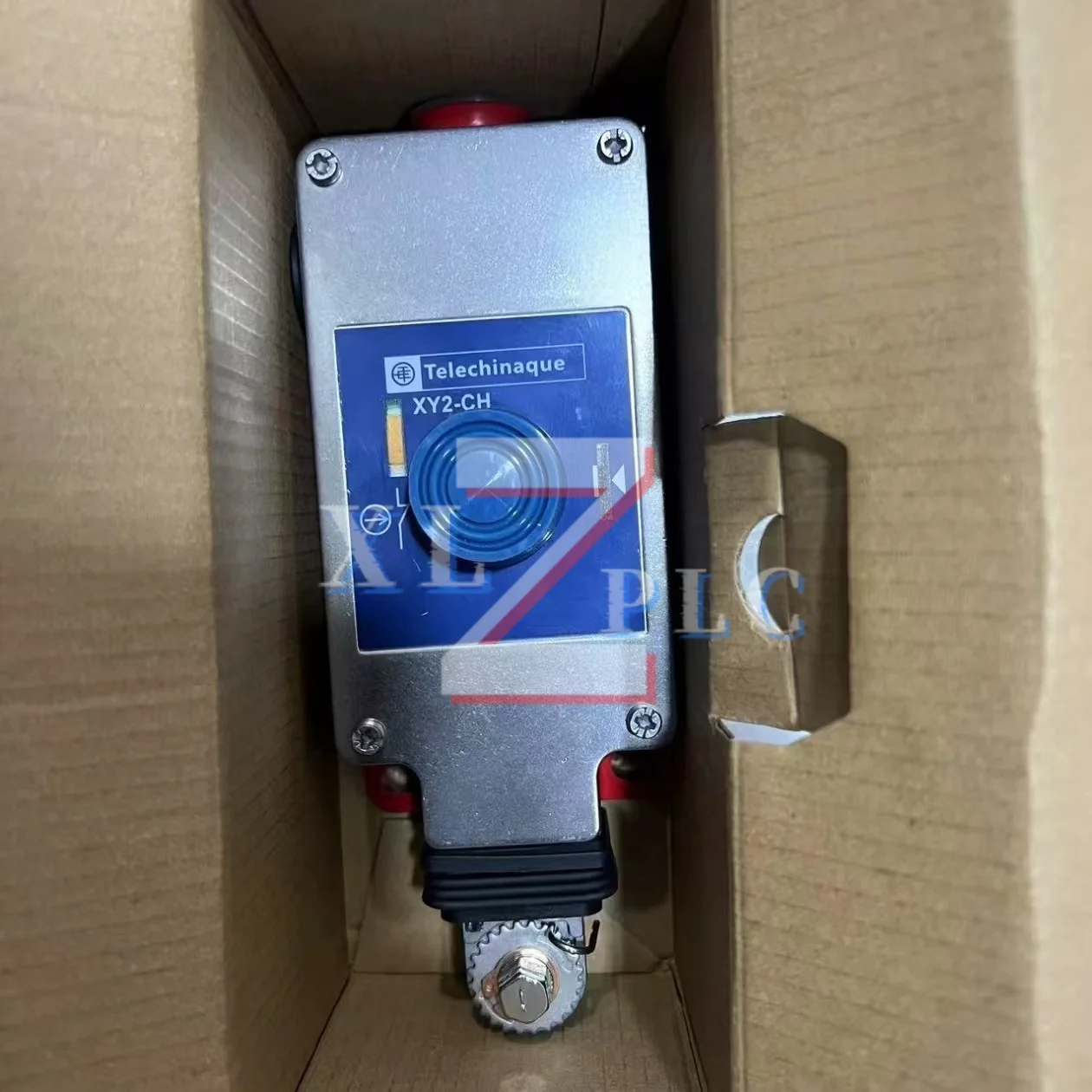new in stock   XY2CH13270H29  Emergency stop cable switch