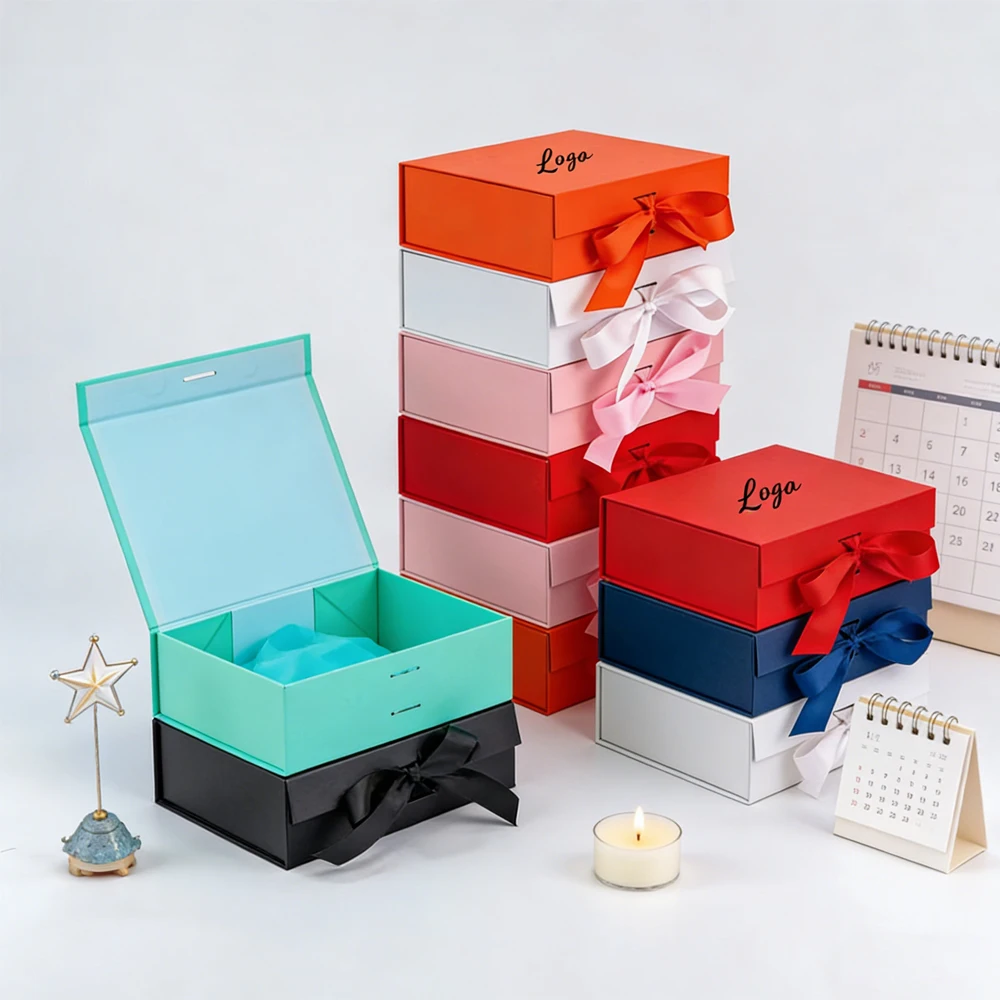 Cajas de regalo de recuerdo de fiesta de papel plegables magnéticas con logotipo personalizado para bodas, cumpleaños de San Valentín, regalo con cinta de tapa con acabado de aluminio