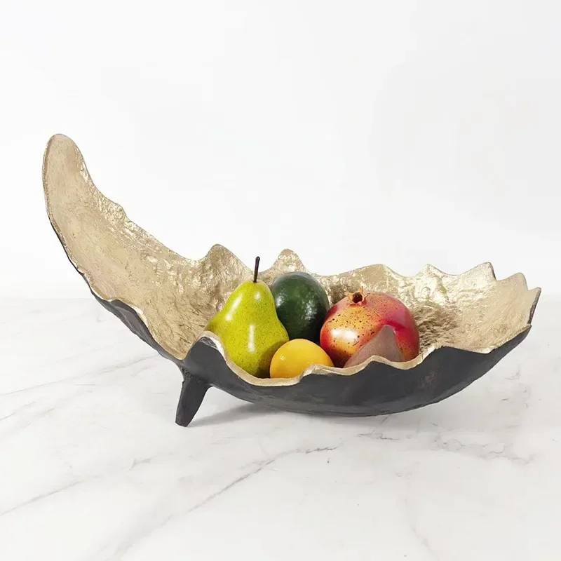 Gold Irregular Geometric Metal Storage Tray, Fruit Tray, Home Living Room Decoration Ornaments, Desktop Storage Container