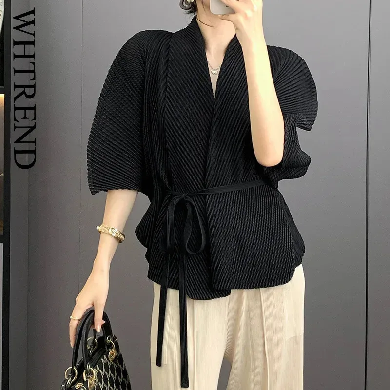 

WHTREND плиссированное короткое пальто-кардиган женское нишевое пальто с рукавами «летучая мышь» на шнурке пальто WH1092