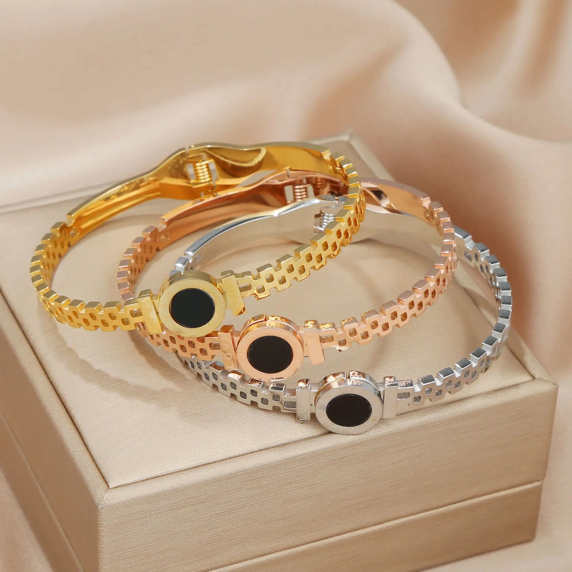 Unique Design Stainless Steel Roman Bracelet Gold Titanium Steel Stylish Minimalist Jewelry Holiday Gift