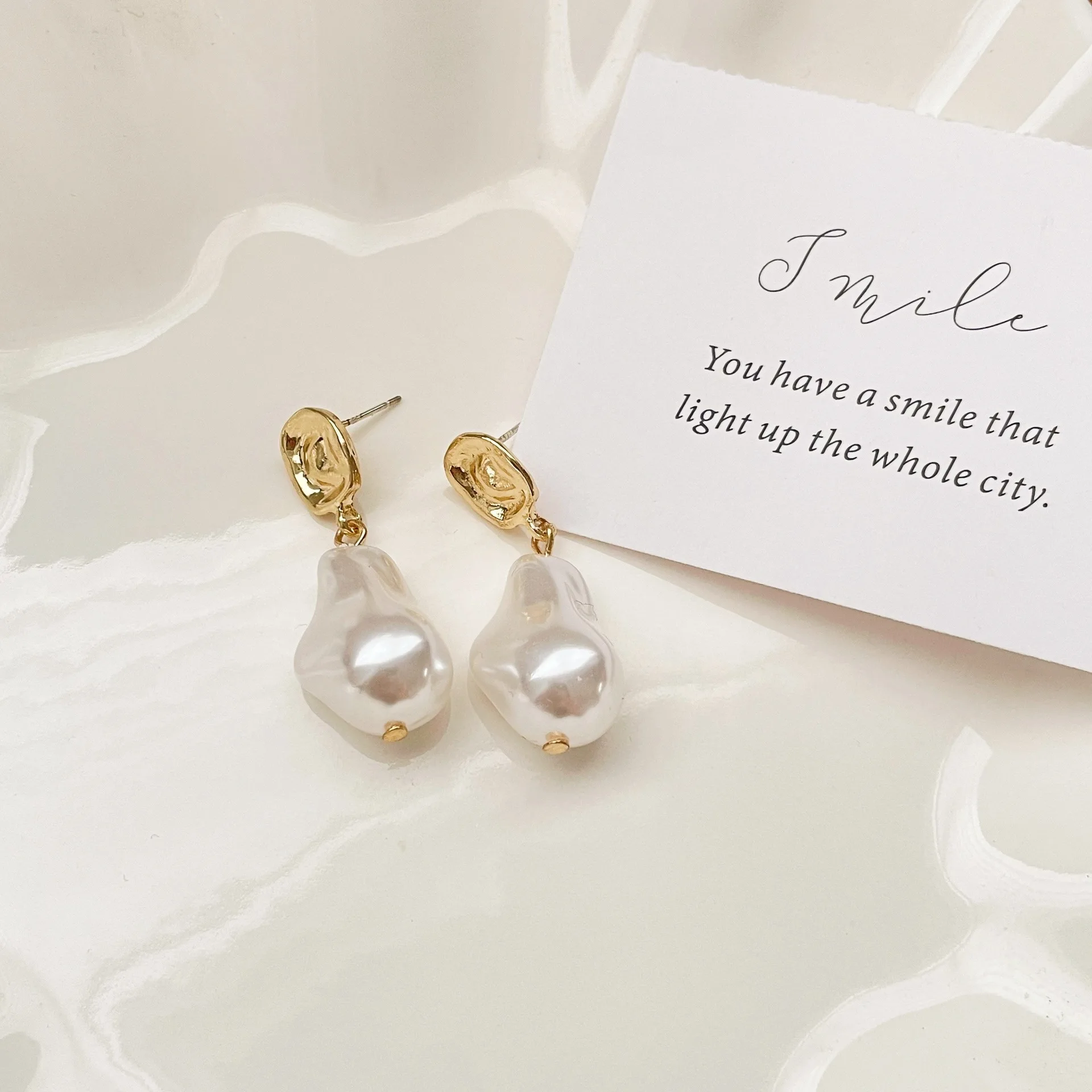 Baroque Shaped Pearl Earrings No Hole Ear Clips Fashion Clip Earring Without Piercing Minimalist Earrings Jewelry CEQ036