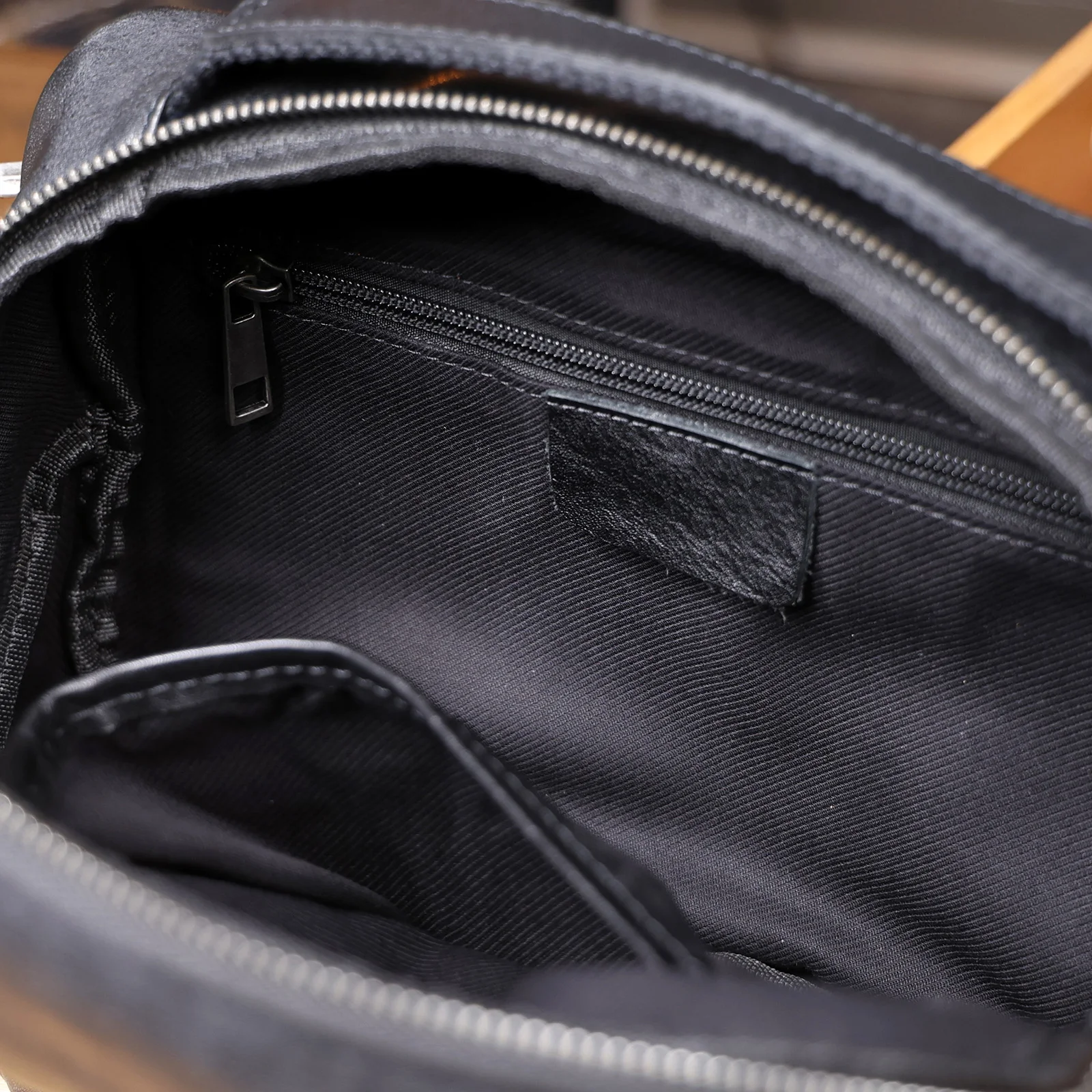 Echte Leder-Umhängetasche für Herren, Casual, Vielseitig, Kameratasche, Oberleder, Modischer Stil – Detail 17
