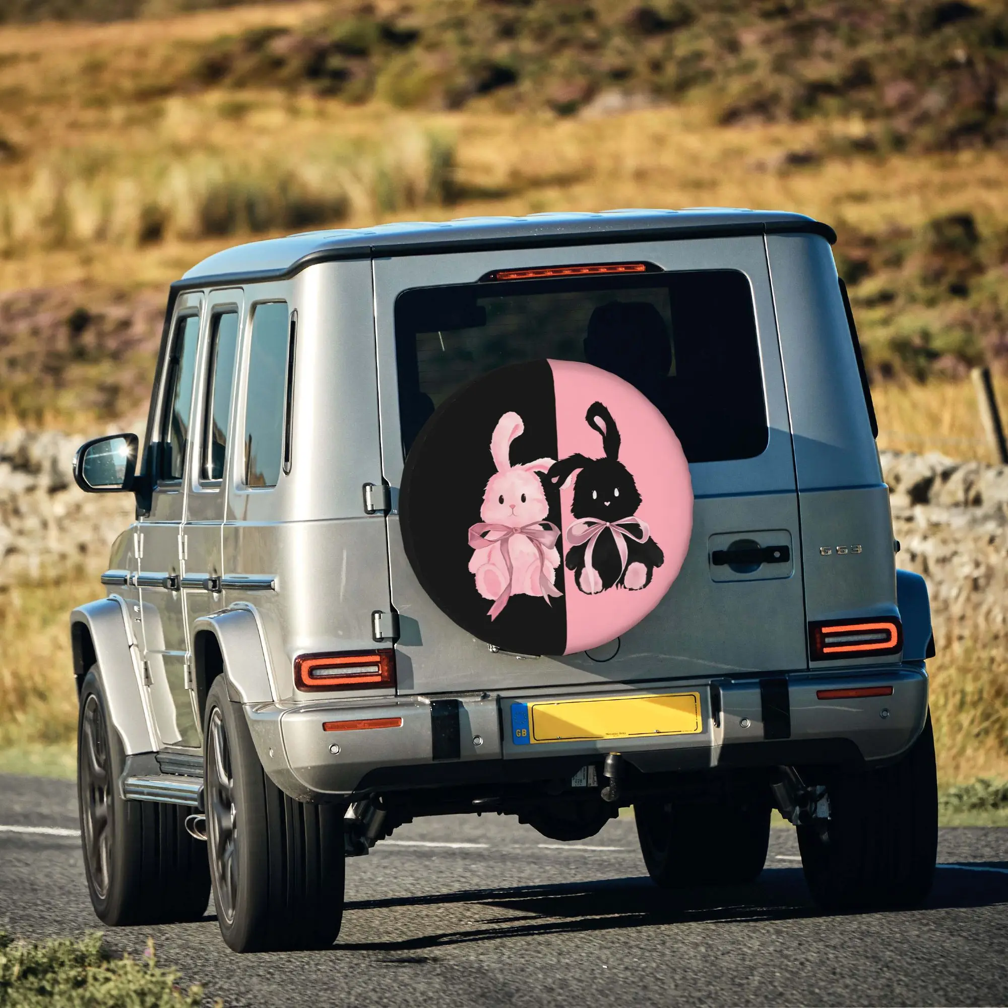 2D Flat 1pc Black And Pink Color Block Rabbit Car Tire Cover 35.56/38.1/40.64/43.18 Cm, Spare Tire Cover, Essential For Camping