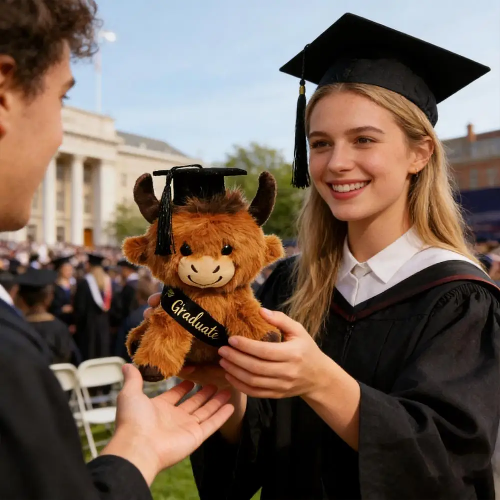 

Плюшевая игрушка-корова Хайленд с шапкой и мантией для выпускников, мягкая плюшевая игрушка-сувенир, милый подарок на выпускной для детей, 8 дюймов