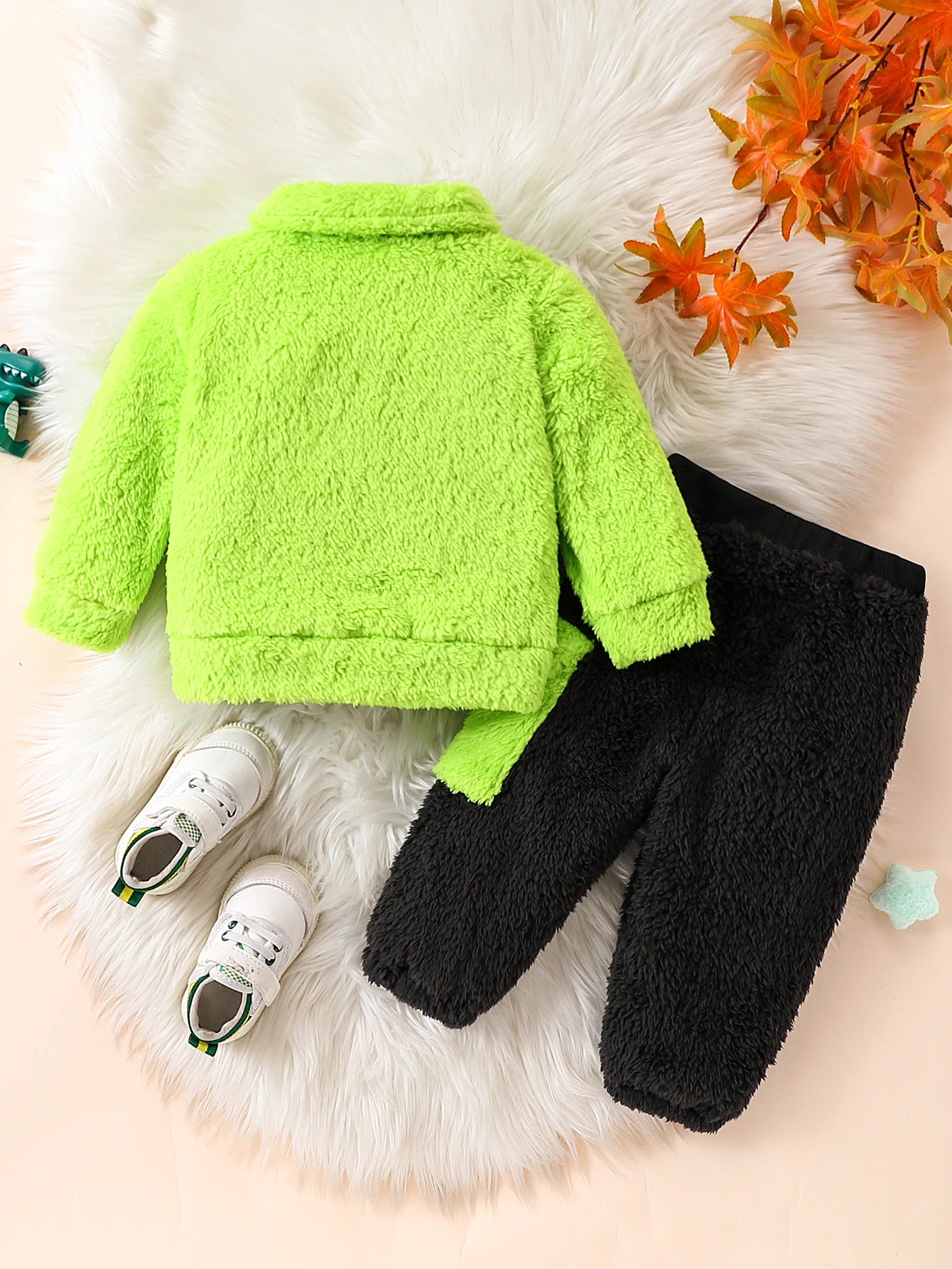 Baby Girls 2-Piece Plush Set with Warm Collar Long-Sleeved Jacket And Pants Fashionable Autumn Winter Clothing for Toddlers