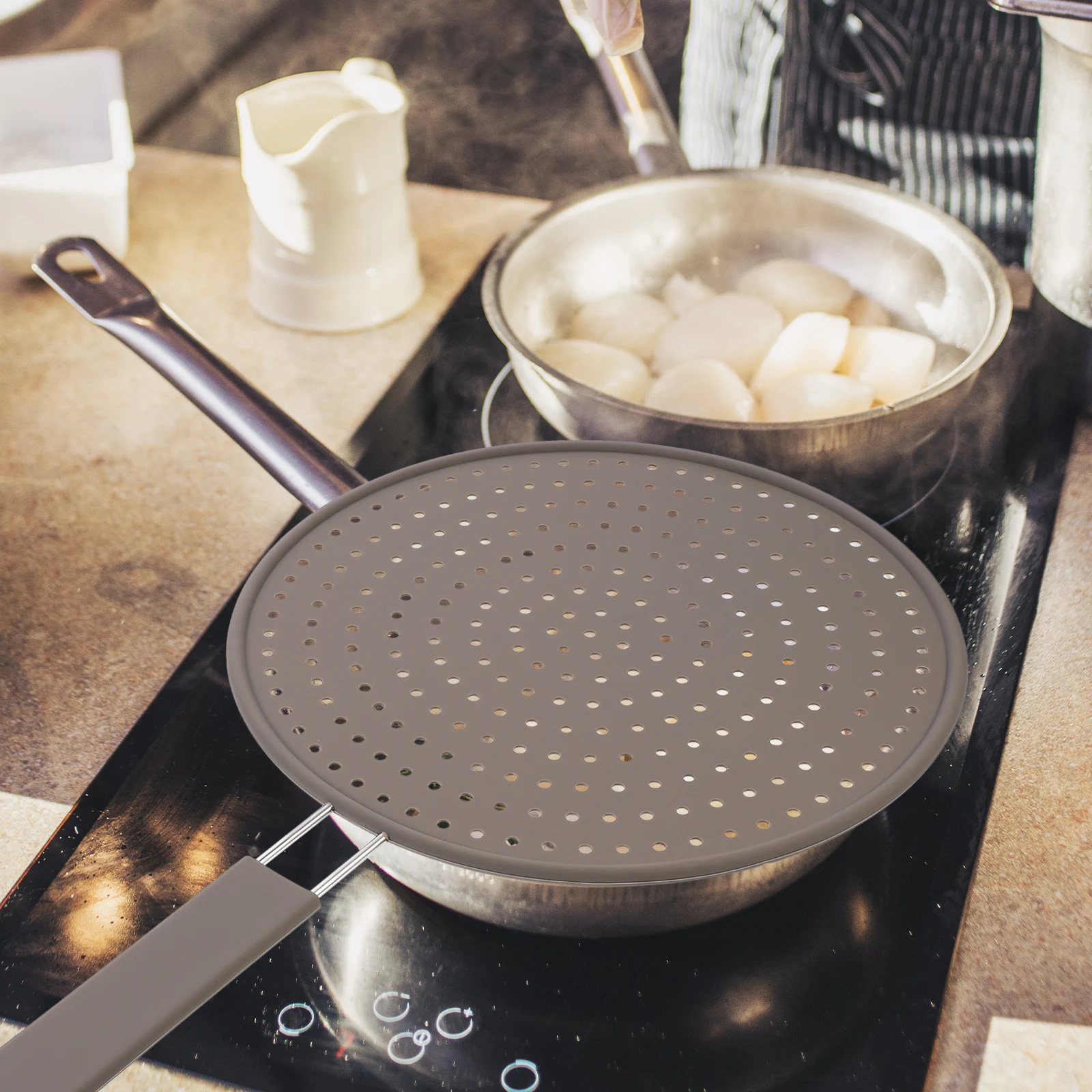 

Kitchen Filter Oil Mesh Splatter Shield Heavy Duty Food Grade Silicone Frying Pan Screen Oil Splatter Protection Cooking