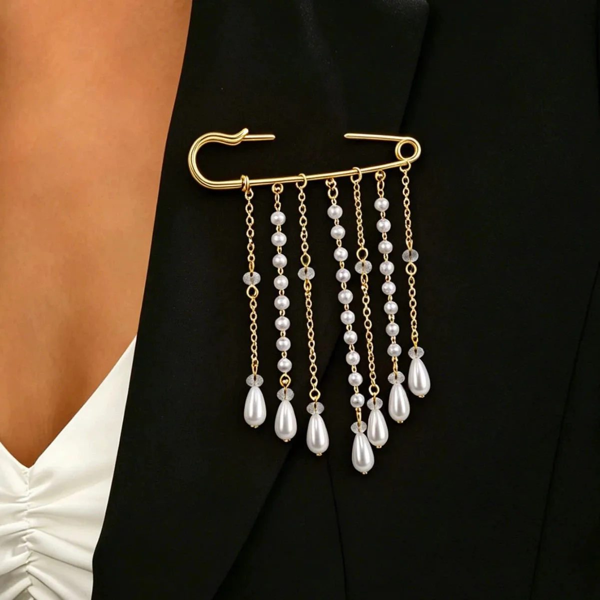 Fashion Irregular Pearl Tassel Chain Brooch for Women New Design Multi-Functional Pants Chain Charm Versatile Accessory Jewelry