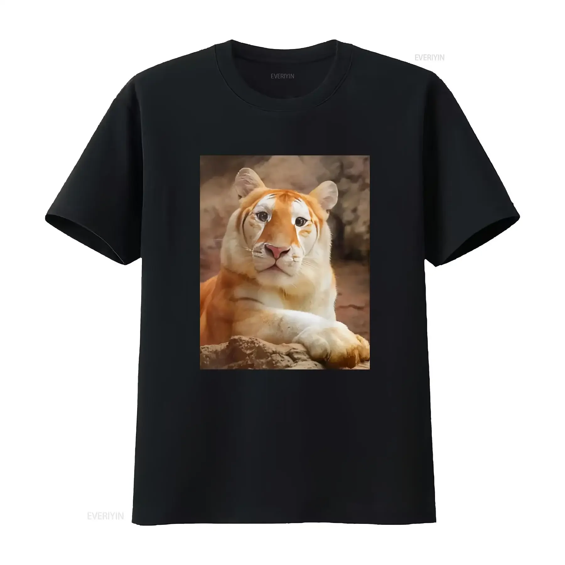 Ava the golden tiger of Chiang Mai T Shirt SweaT vintage Washed Breathable Casual Soft Comfortable streetwear Slightly homme