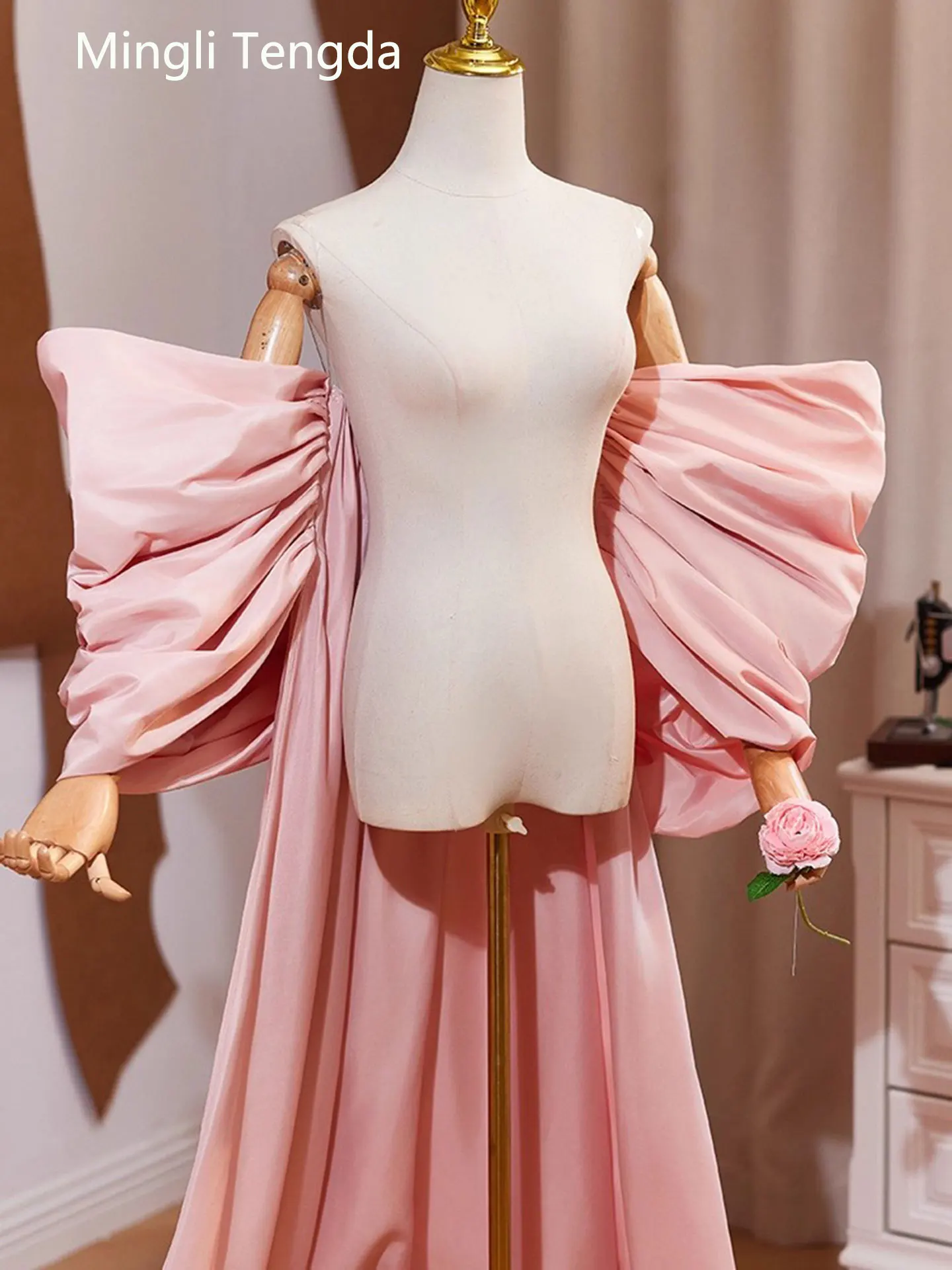 Mingli Tengda Pink Big Sleeves Shawl Accessories Design Sense Evening Dress Jacket with Tail High-end Feeling 2025 Fshion Cloak