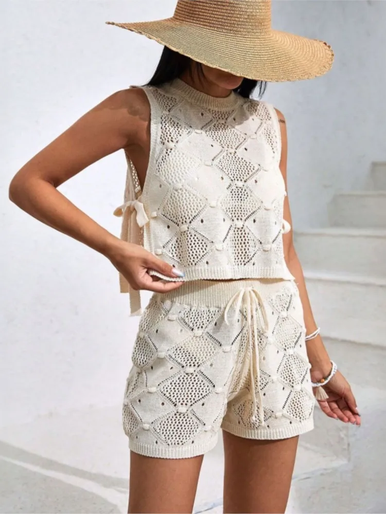 Feminino crochê malha oco para fora 2 peça conjunto verão o pescoço sem mangas lado split rendas até arcos topos cordão shorts praia terno