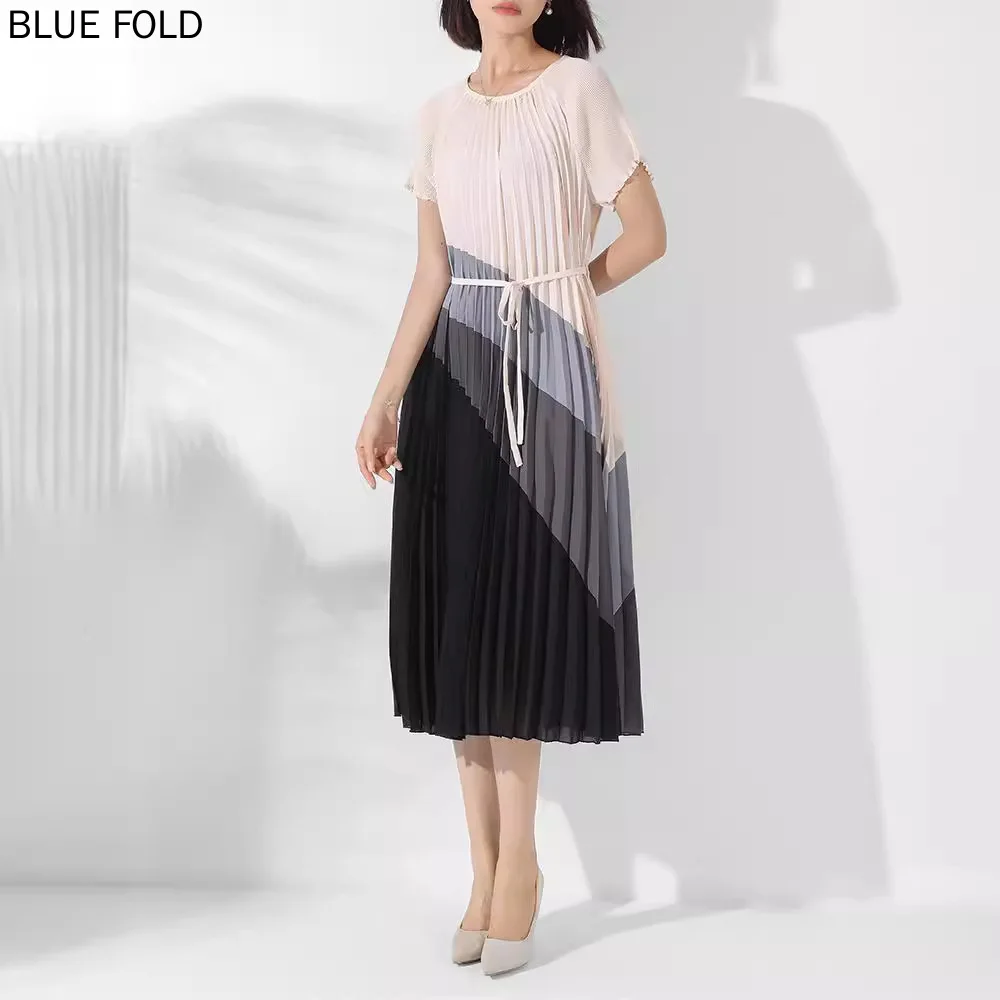 

MIYAKE Pleated Dress for Women New Summer Style Short Sleeves Lace-up Contrast Color Round Neck Pullover Pleats Dress Elegant