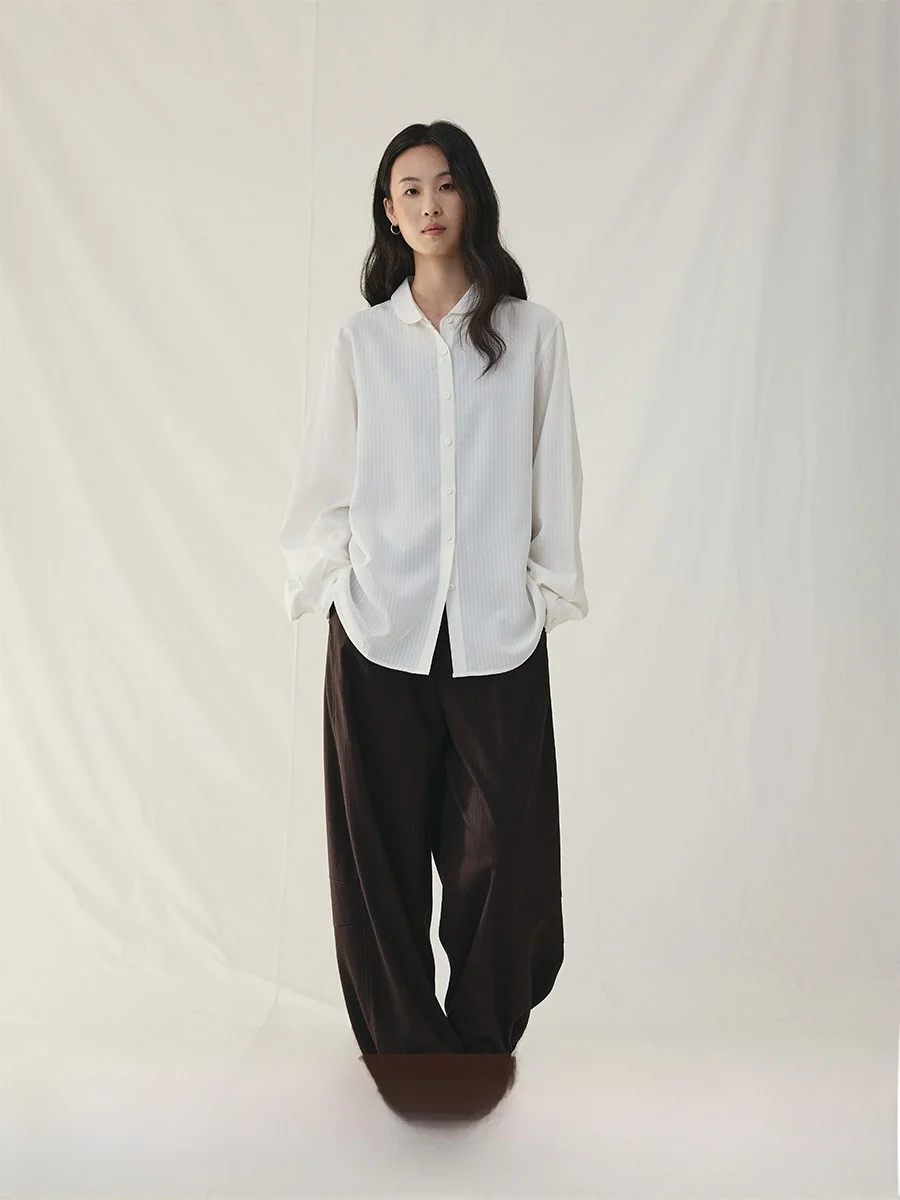 

CAREMIND Peter Pan Collar Long Sve irt Simple Design Lesel Fabric Embroidery Women's Casual Faion Summer Top