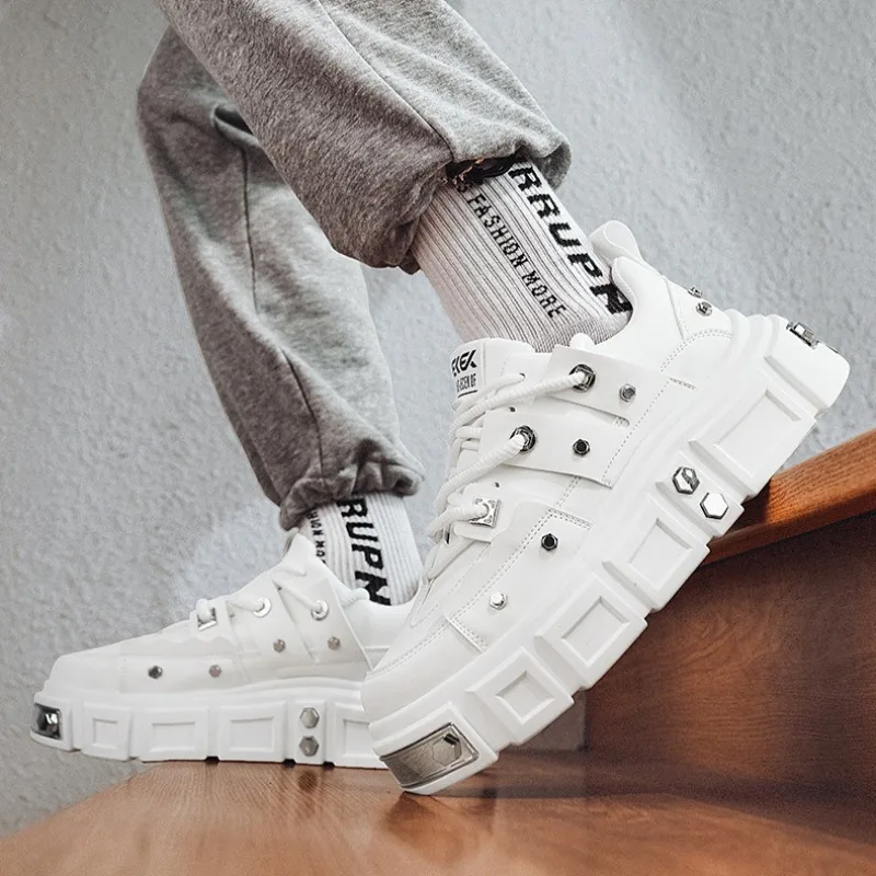 Shoes for Men High Quality Thick-soled Heightening Board Shoe Sneakers Fad Breathable Leather Sports Men Shoes Zapatillas Hombre