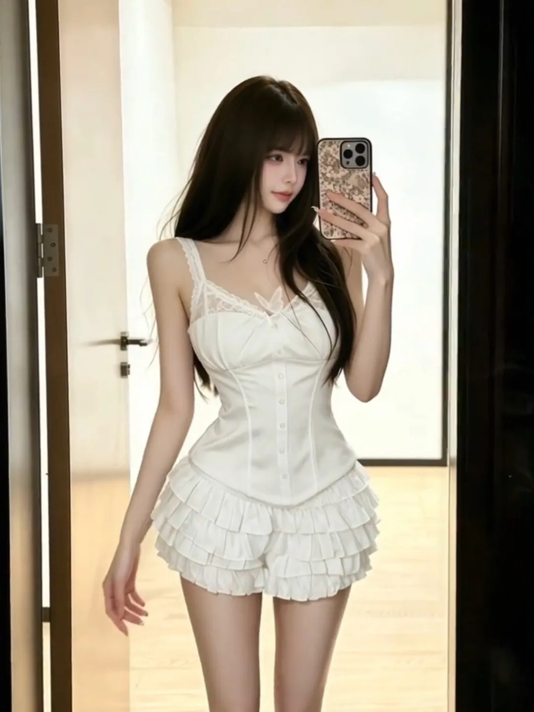 

Sexy Lace Crop Top Slimming High Waist Shorts Set with Ruffle Detail Fake Two-Piece Bridesmaid Ensemble Summer Fashion