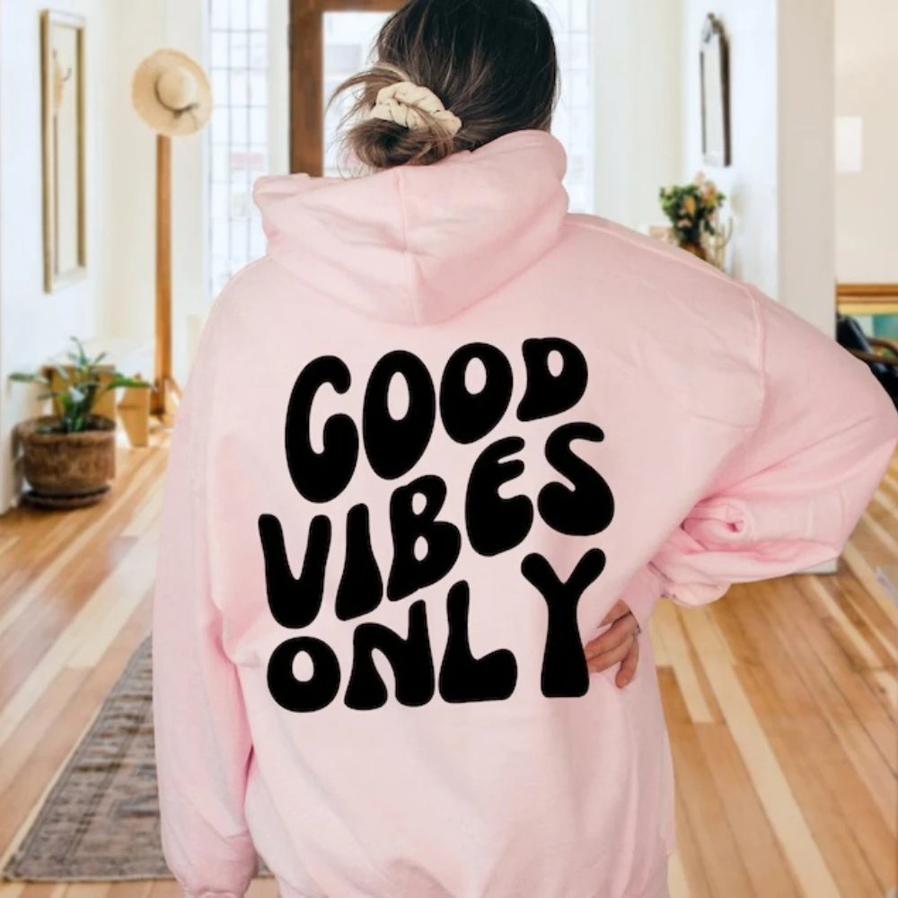 เสื้อฮู้ดดี้ลายข้อความตลกๆ ปี 2026  แนวเท่ๆ  ใส่สบายๆ  ให้ความรู้สึกผ่อนคลาย  พร้อมข้อความสร้างแรงบันดาลใจ  ใส่แล้วดูดีมีความเมตตา