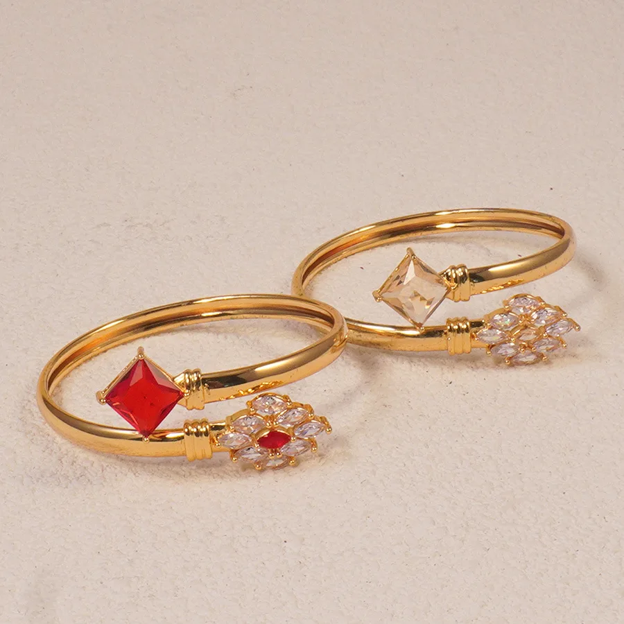 9999 Gold Middle East Elegant Fashion Floral Ladies' Bracelet, Set with Colored Zirconia for Daily Wearing or as Party Gift