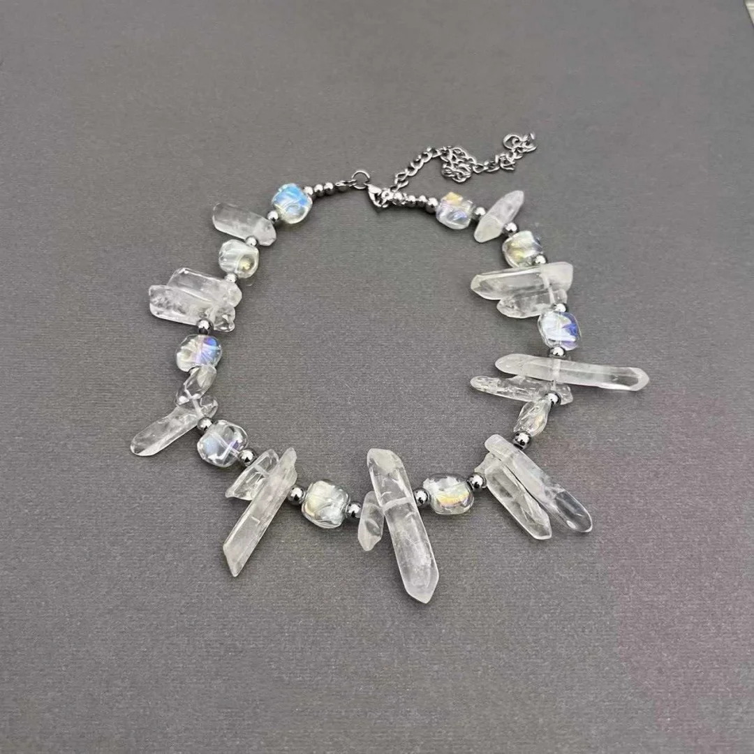 DUTRIEUX الاتجاه الجديد الشرير قلادة الهندسة العمود الفقري كورني غير النظامية شفافة مكعبات الثلج المختنق المعدني للنساء الرجال مجوهرات للجنسين