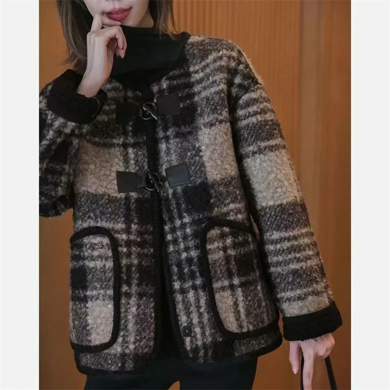 Loop Fragrant Woolen Women's Coat Thickened 2025 Autumn and Winter New Loose Plaid Lamb Hot Item Loose Fleece Top for Commuting