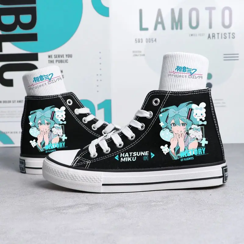 Anime Hatsune Miku płócienne buty Cartoon męskie i damskie wysokie Graffiti trampki letnie uniwersalne buty dla par prezent urodzinowy