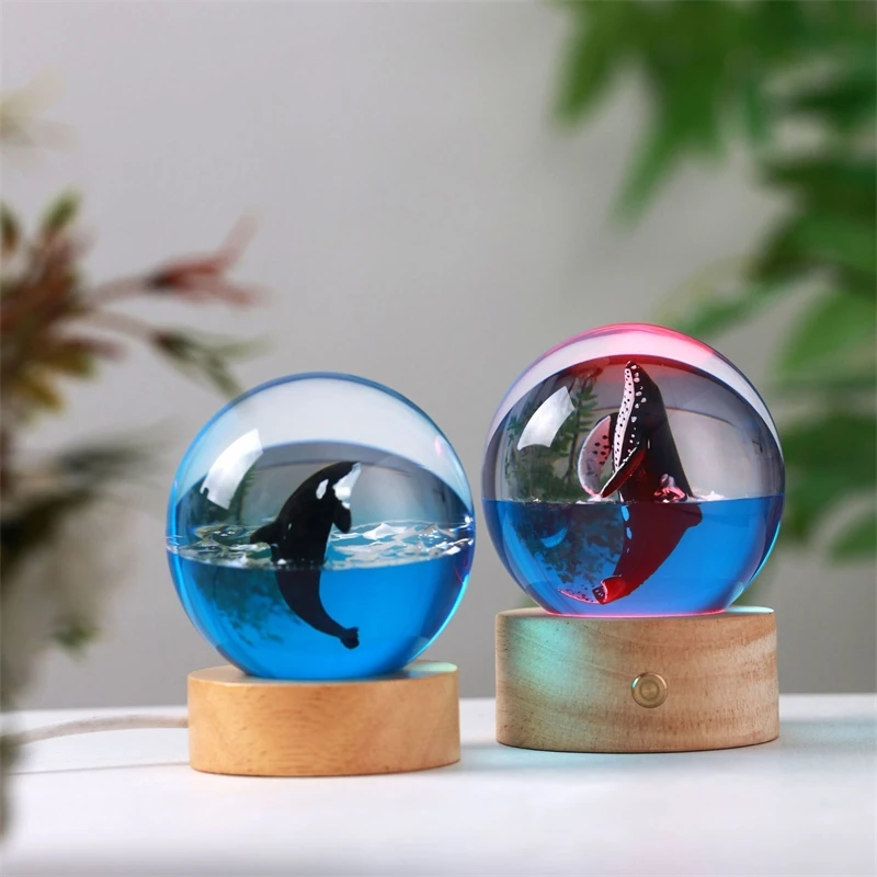 Creative Resin Crystal Ball Night Light Ocean Whale Ornament Commemorative Gift for Kids and Friends Music Box