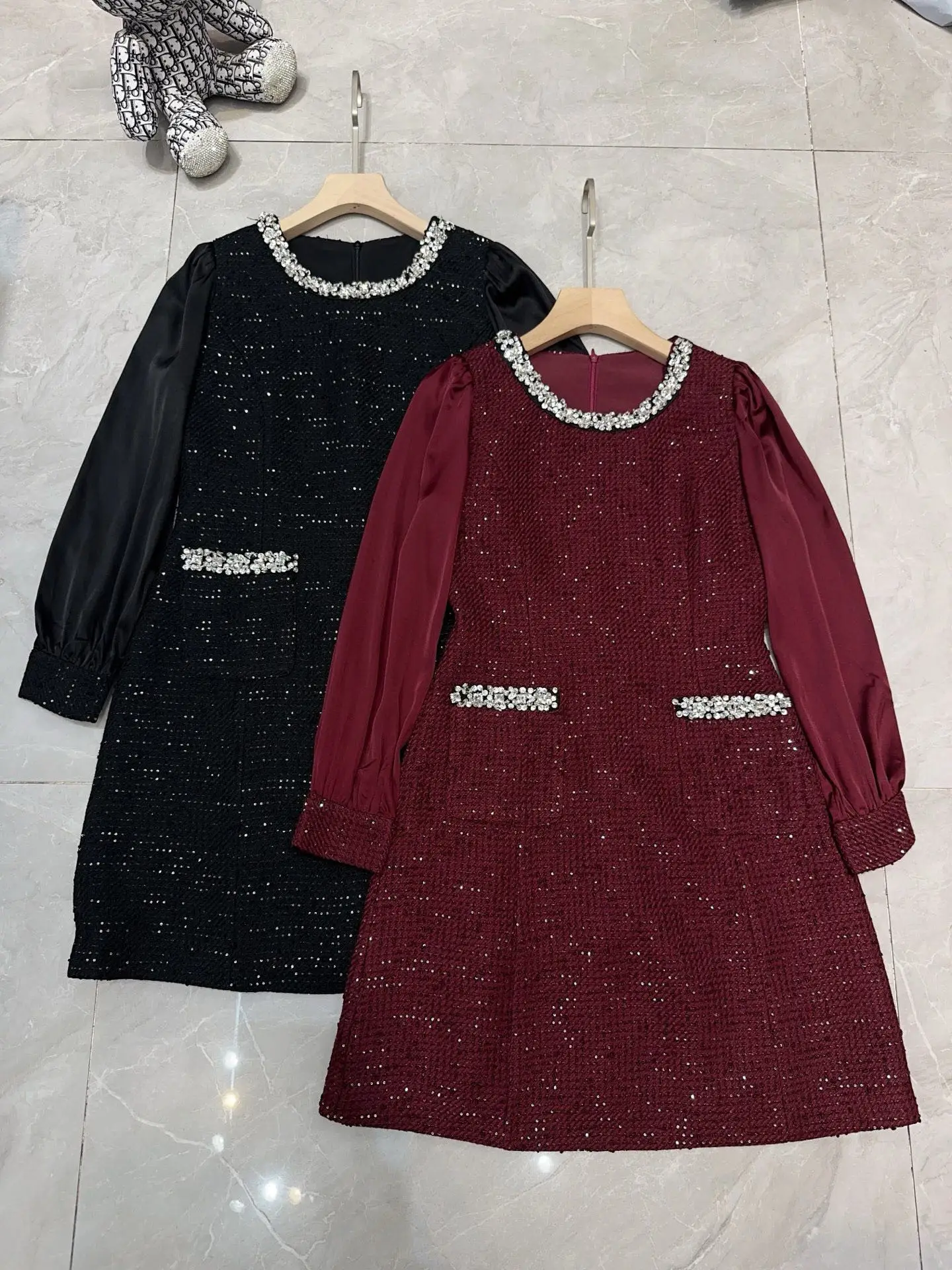 ZJYT فساتين تويد فاخرة مرصعة بالألماس للنساء لخريف 2025 موضة كم طويل عتيقة فوق الركبة فستان حفلات غير رسمي ملابس نسائية