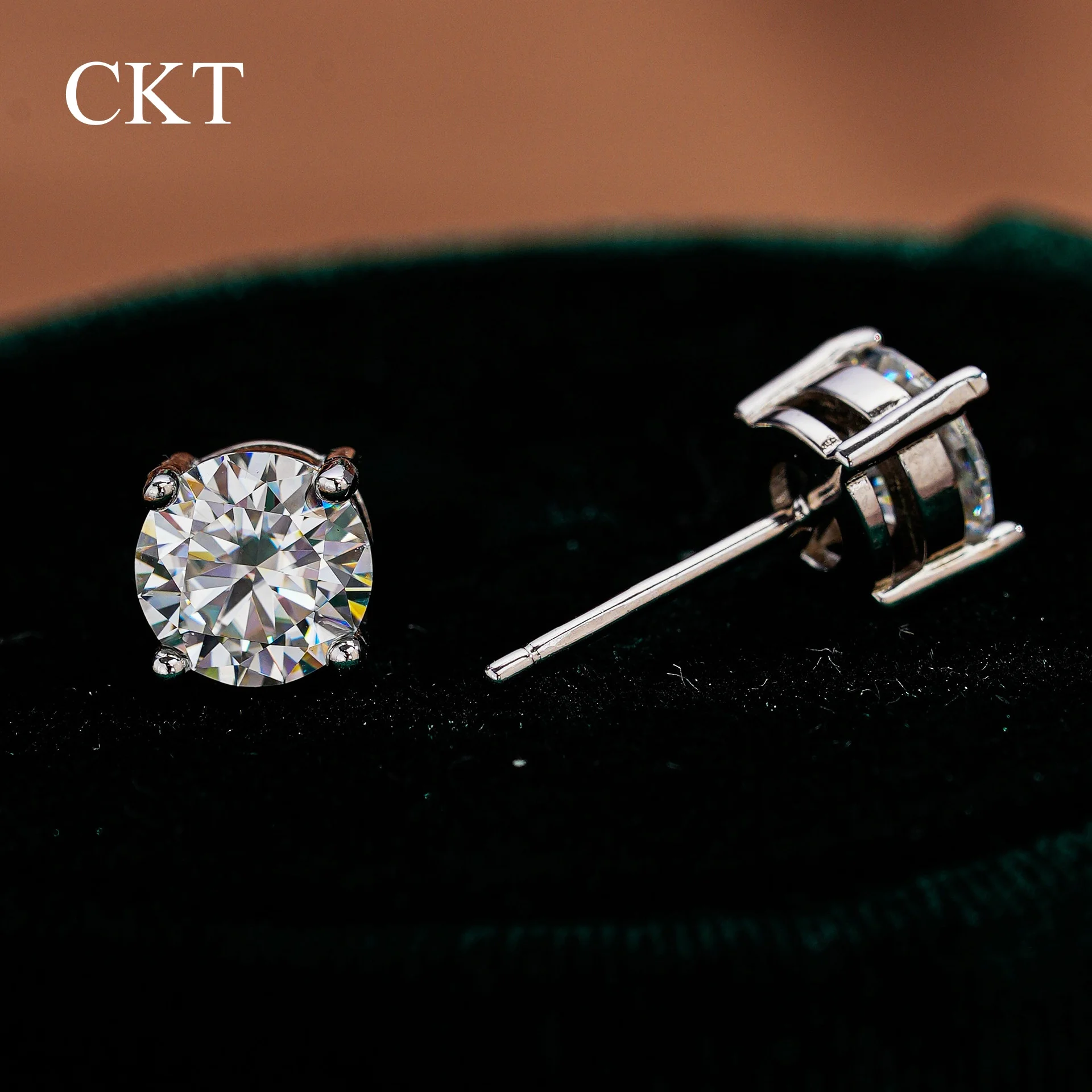 

CKT 18k White Gold Earplug Stud Earrings Women Wedding 1CT Moissanite Diamond Girl Platinum PT950 Engagement Fine Jewelry