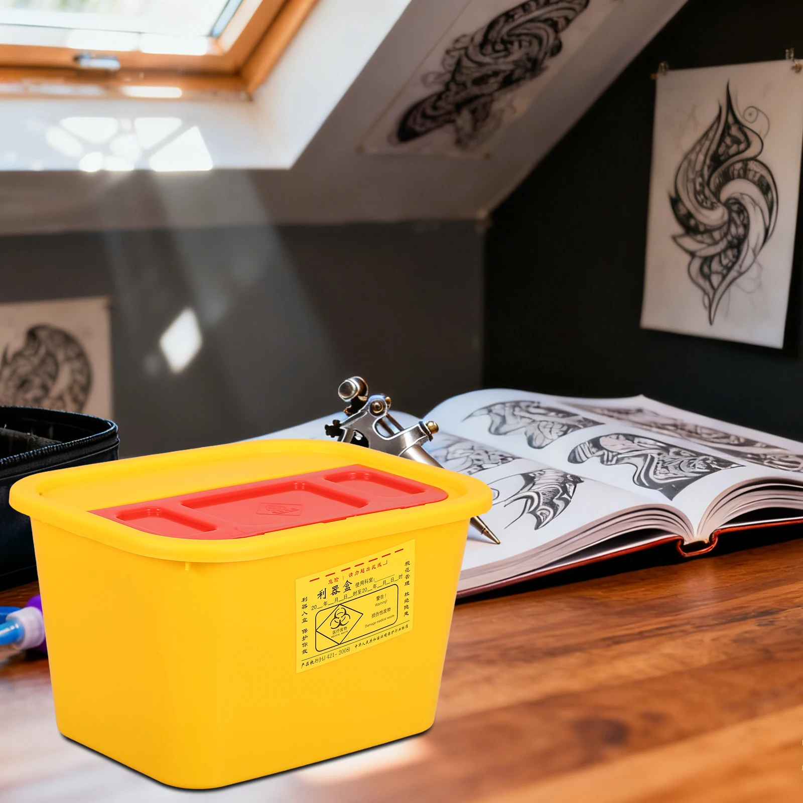 

Needle Disposal Container Sharps Disposal Box 5L Yellow Plastic Compact Portable Secure Sealing Waste Bin for Clinics Hospitals