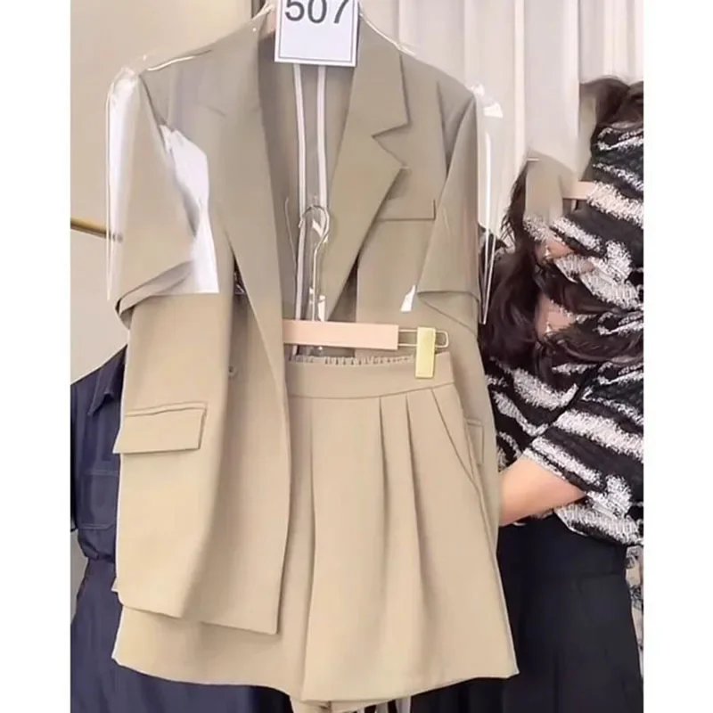 Suit jacket women's new fashion temperament in the summer of 2024 Khaki high waist and luxury high-grade shorts women's suit