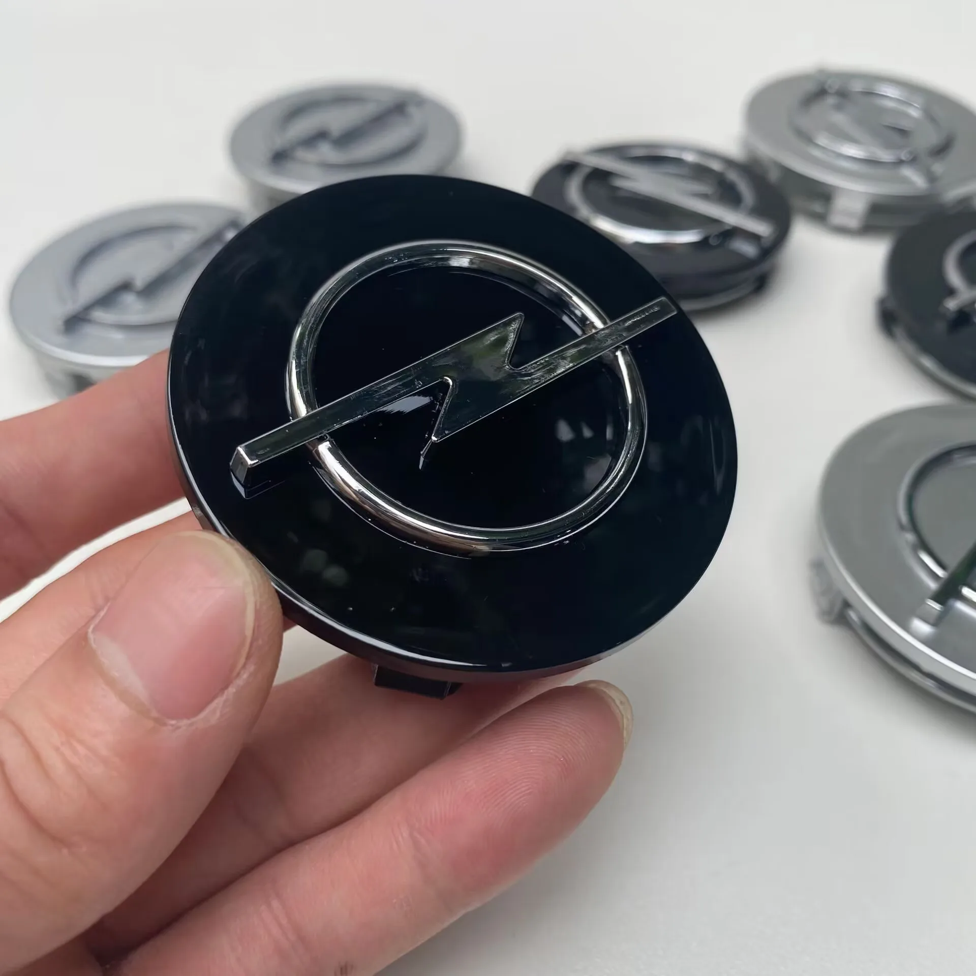 

4pc 58/64mm Car wheel hub cover, wheel center hub cover badge For Opel insignia Astra H G J Antara vectra corsa c d Car Styling