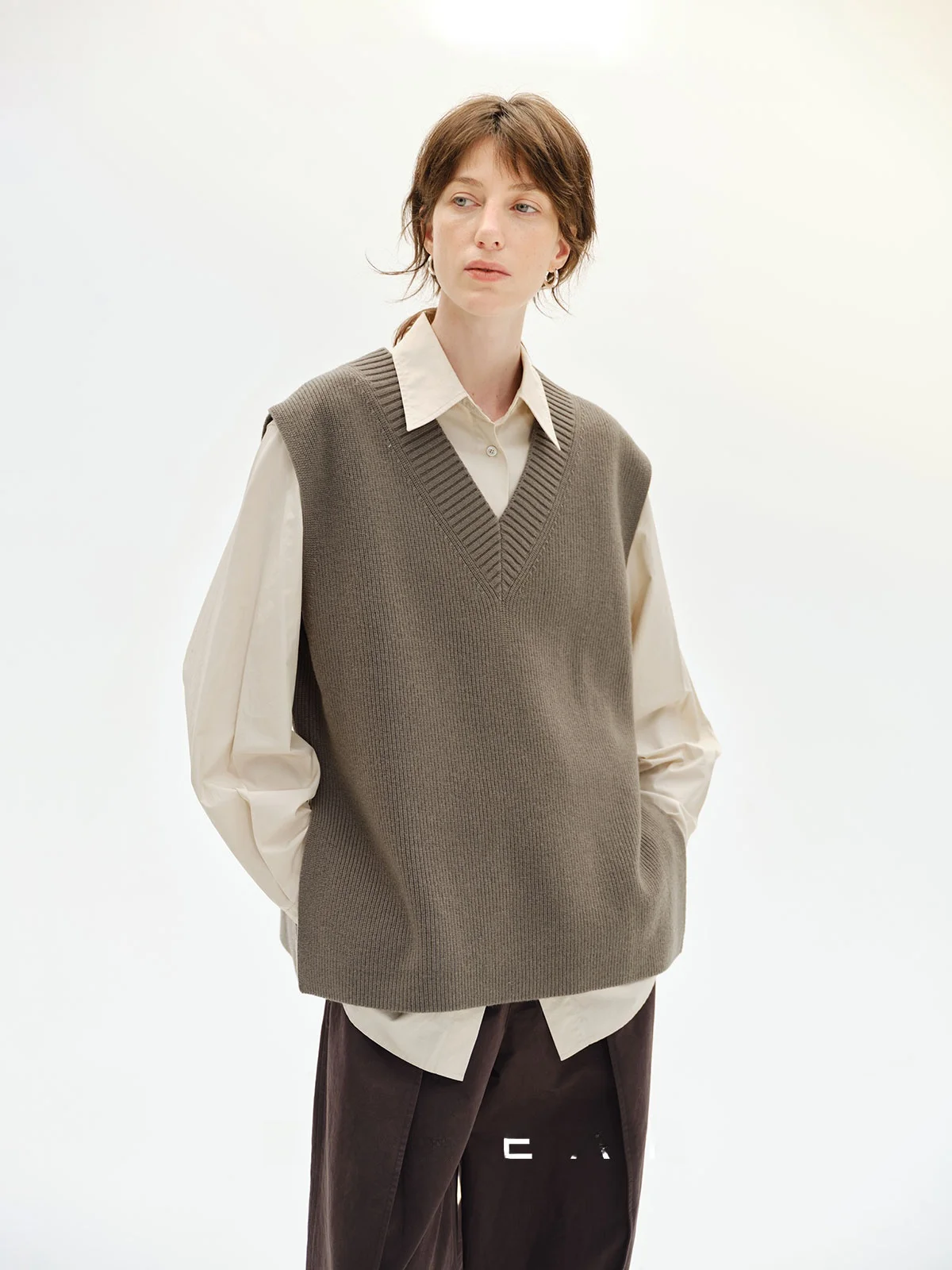 

Soft Merino Wool Knitted Vest REWEAR Classic V-ne Side Slit Loose Fit Casual Sle Warm Thermal Ladies Sweater Autumn Faion