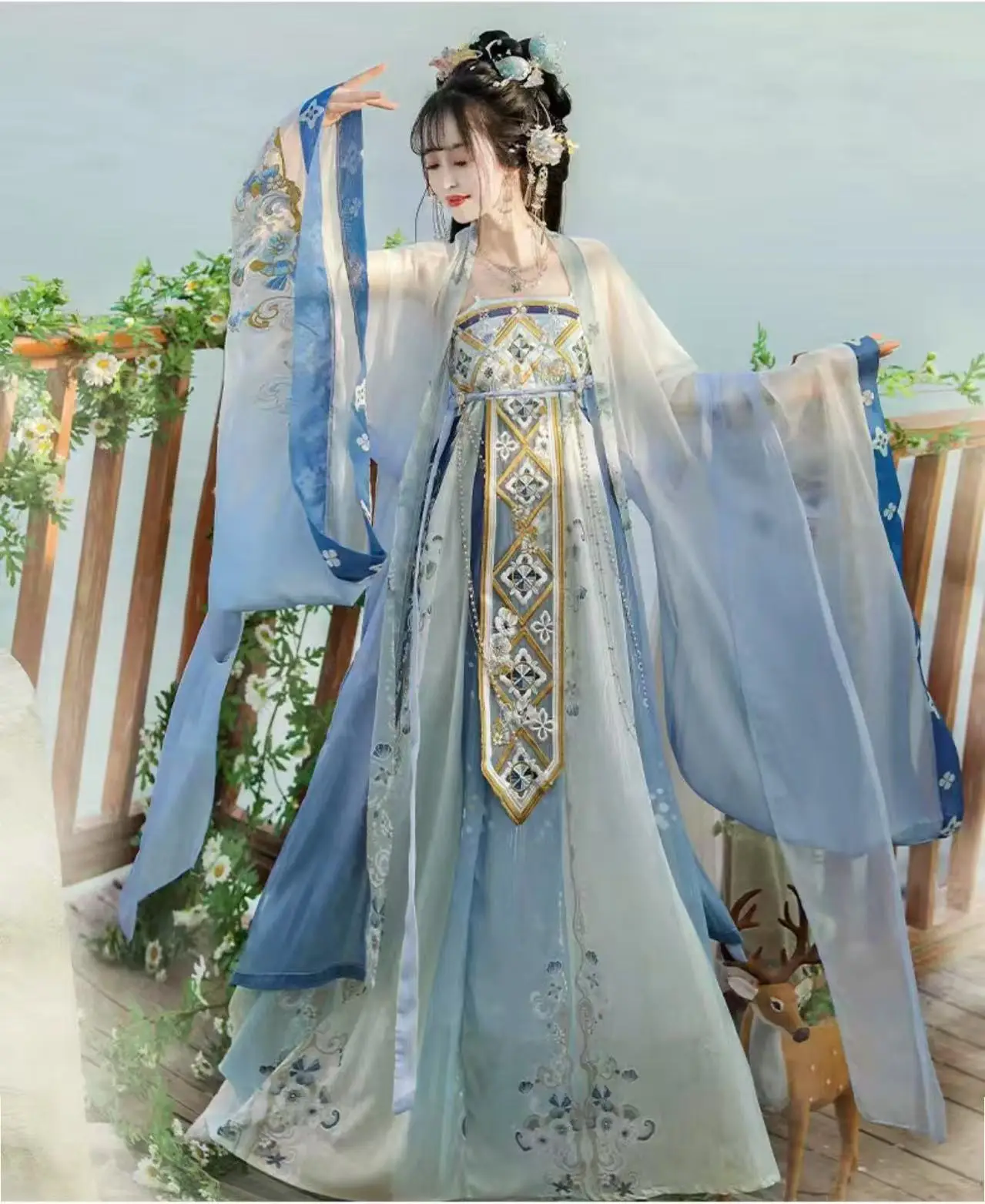 

Original Women's Chinese Hanfu Traditional Blue Large Sleeve Shirt Embroidery Dance Costume Halloween Princess Cosplay Outfit