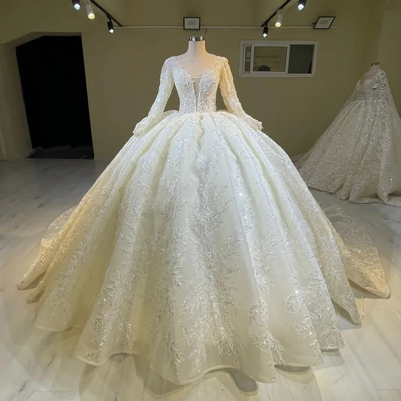 

Luxury Shiny Appliques Lace Flowers Ball Gown Wedding Dress 2024 Romantic V- Neck Buttons Long Sleeves Princess Bridal Gown