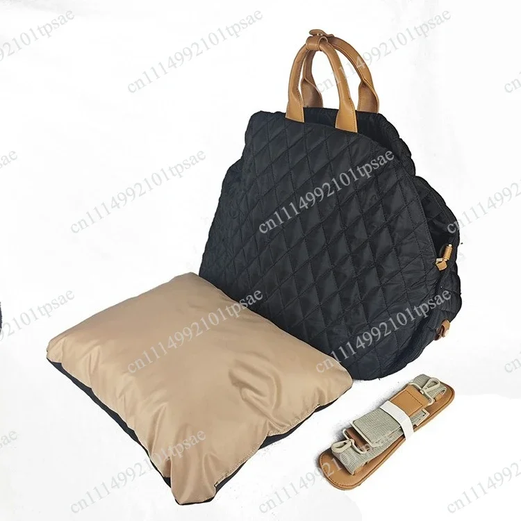 New Style Casual Fashion Luxury Pet Dog Cat Carrying Tote Bag Dog Car Carrier Booster Seat Pet Carriers