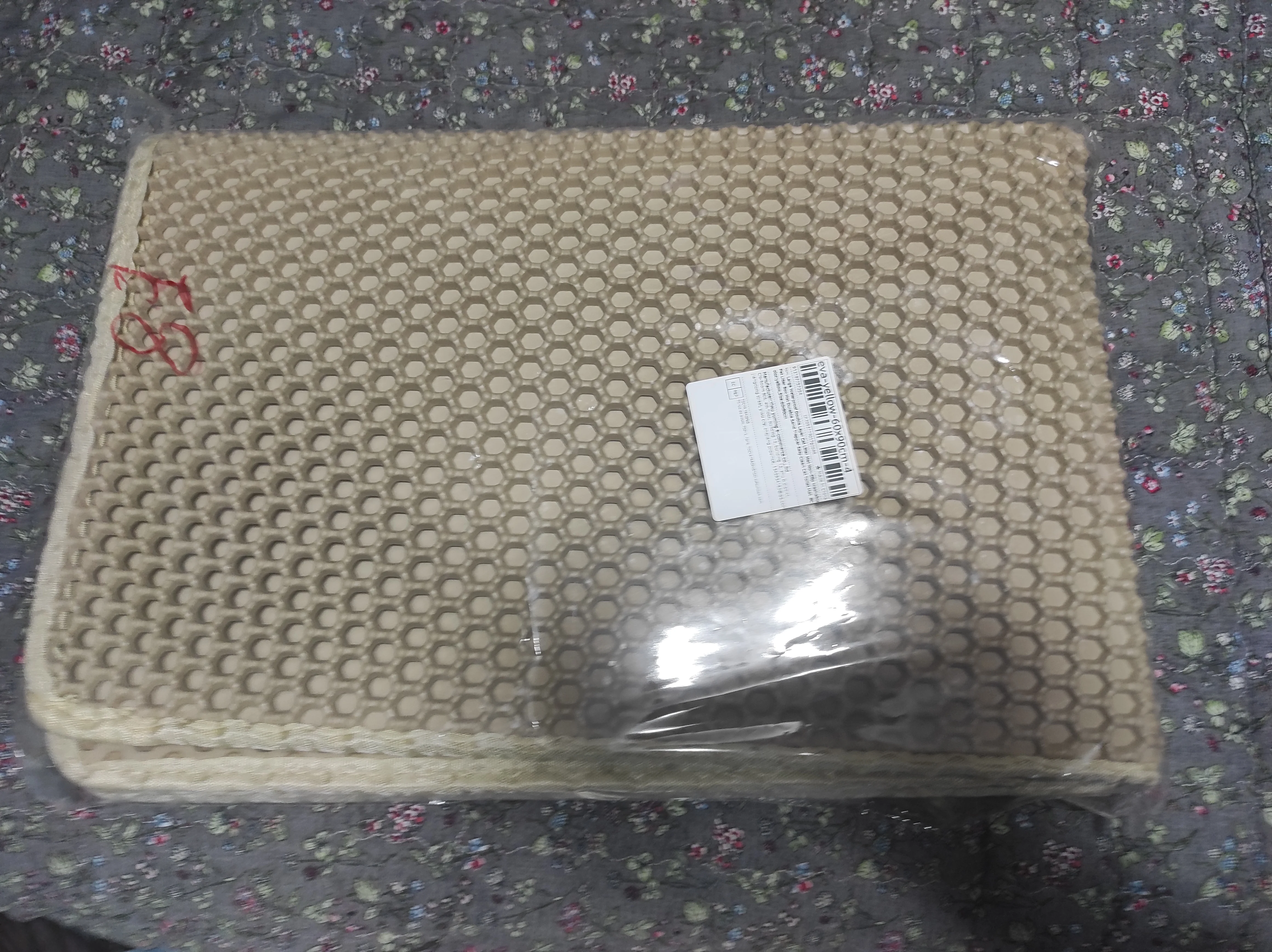 Customer review photo for Double-Layer Cat Litter Mat